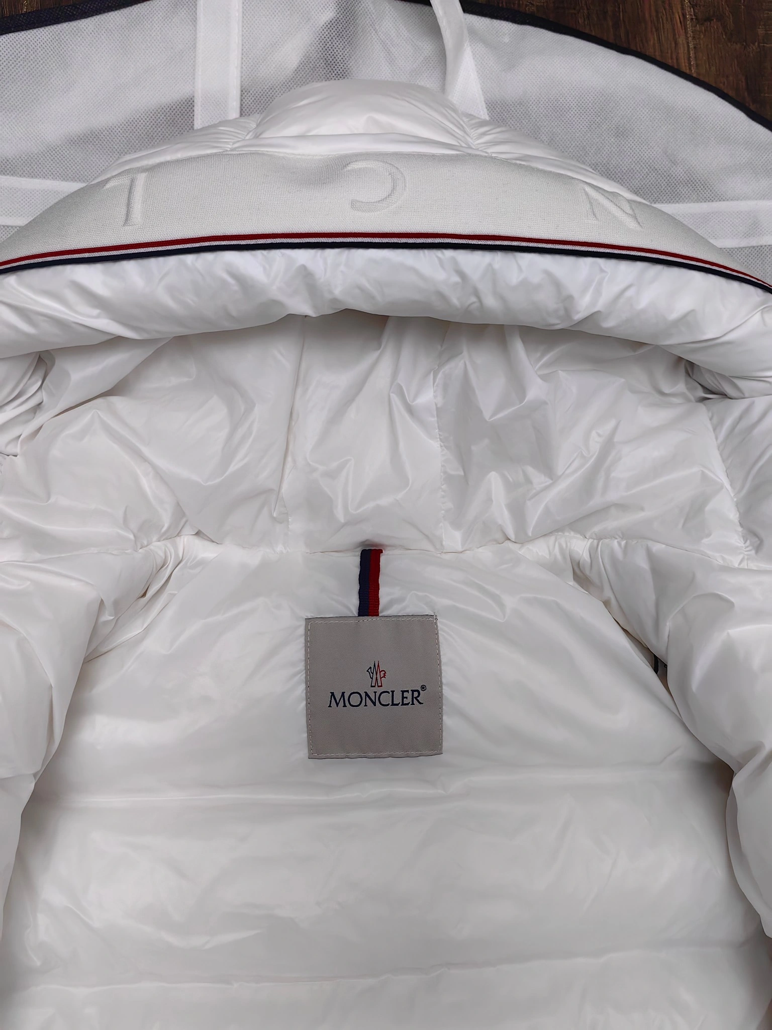 Moncler Down Jackets Packable 146131