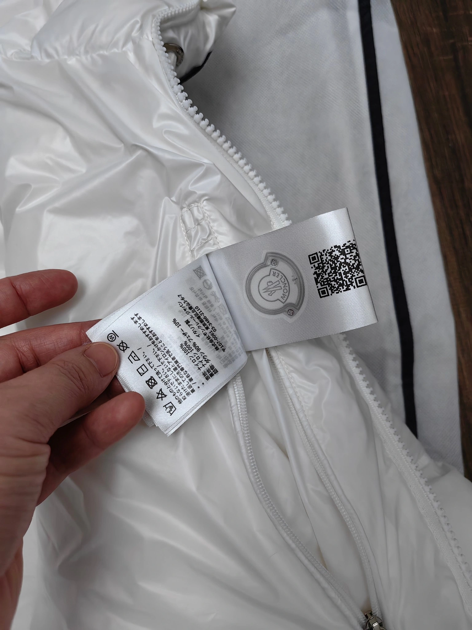 Moncler Down Jackets Packable 146131