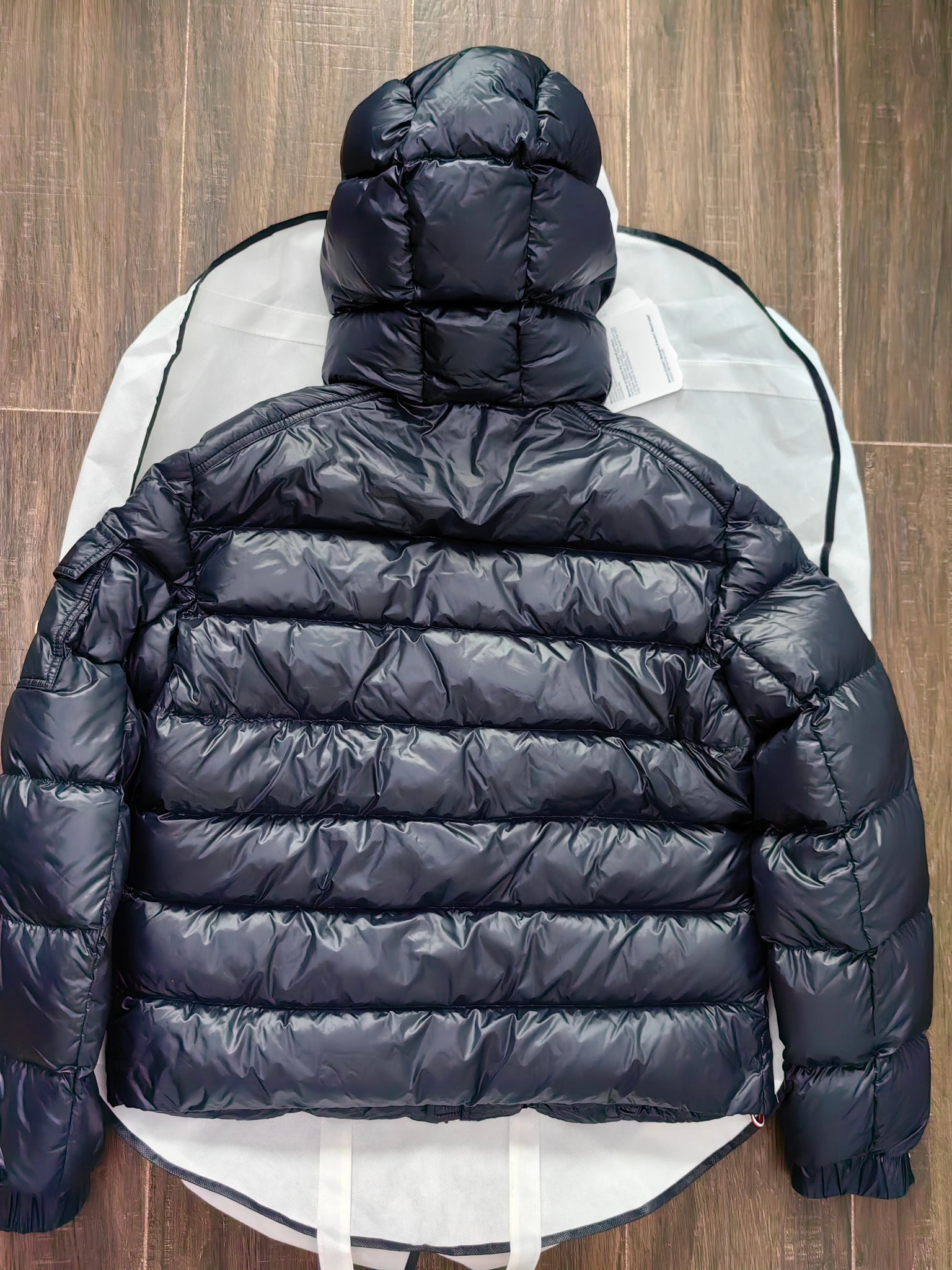 Moncler Down Jackets TimelessDesign 146136