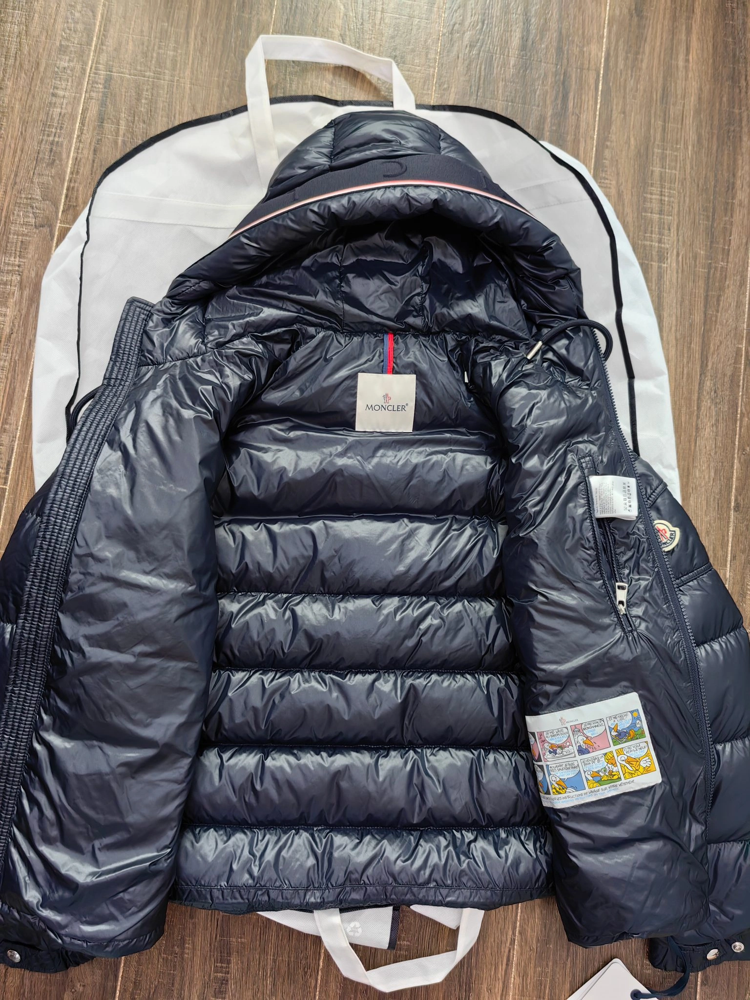 SoftTouch Moncler Down Jackets 146135