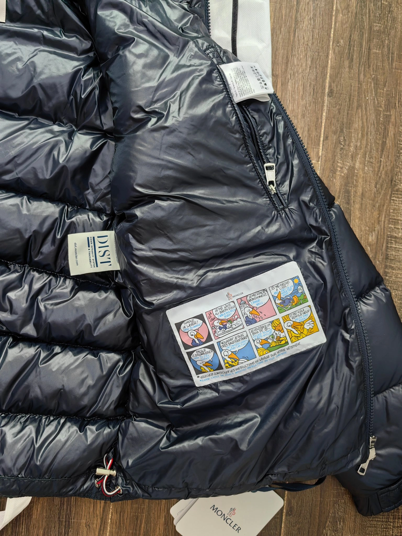 SoftTouch Moncler Down Jackets 146135