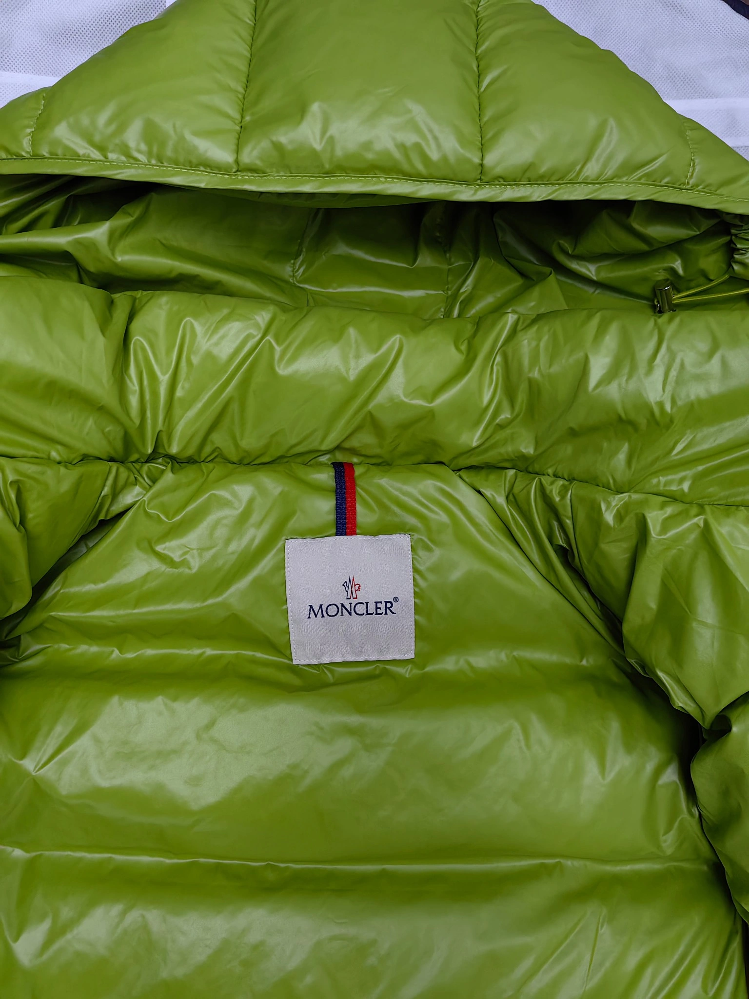 Contemporary Moncler Down Jackets 146124