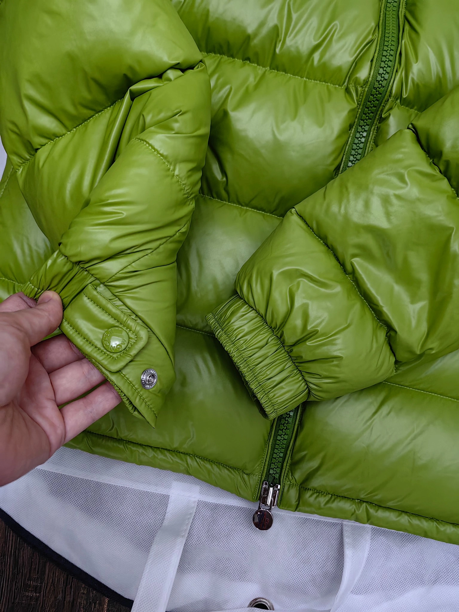 Contemporary Moncler Down Jackets 146124