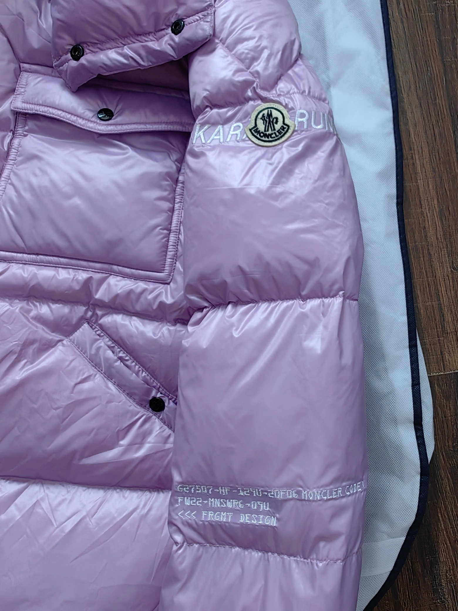 Neat Moncler Down Jackets 146141