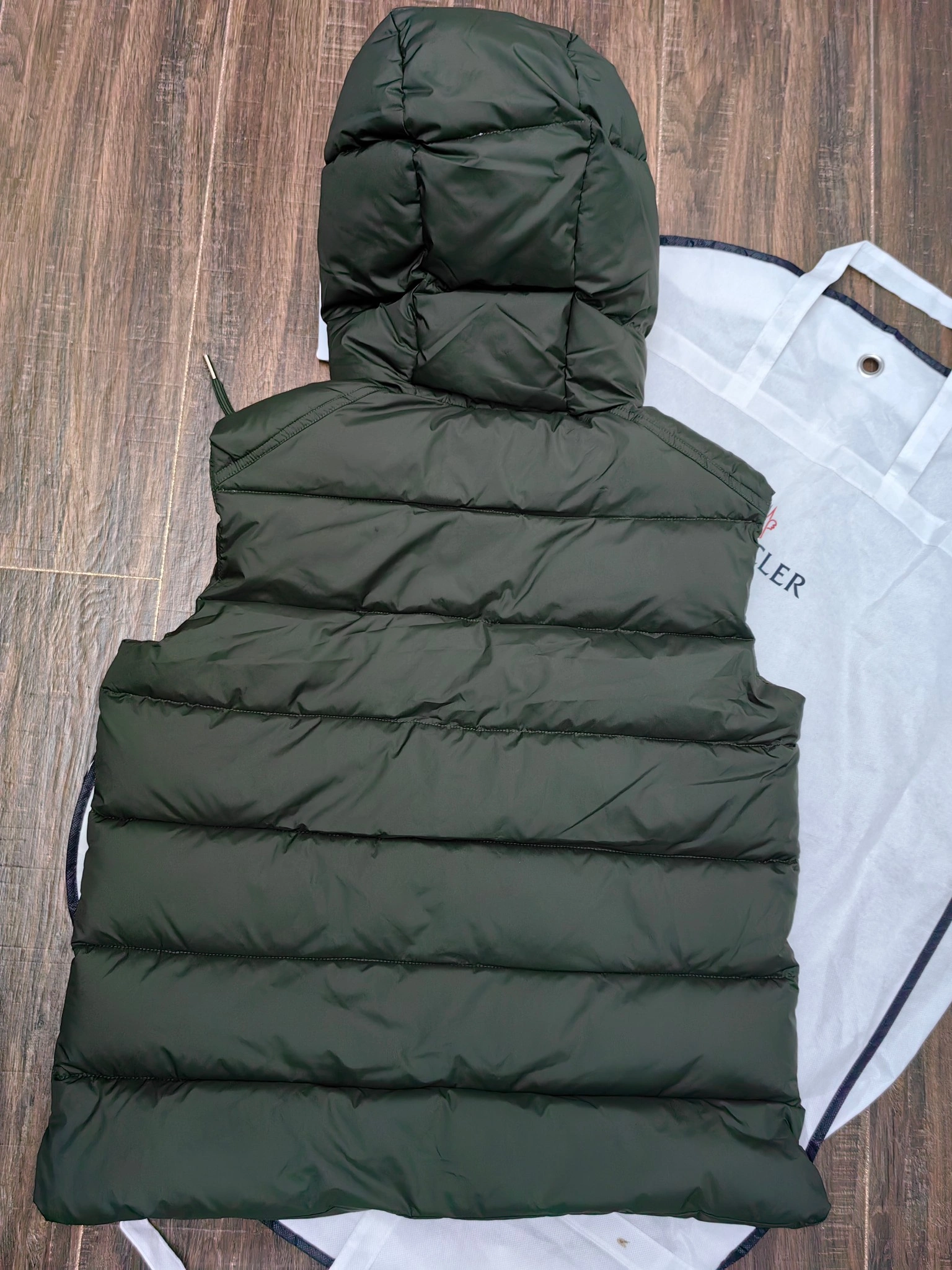 Youthful Moncler Down Jackets 146134