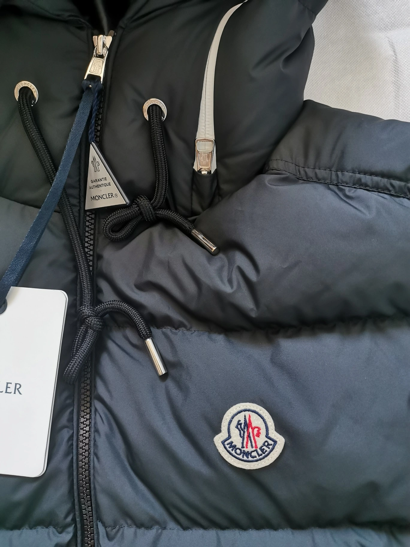 Bold Moncler Down Jackets 146116