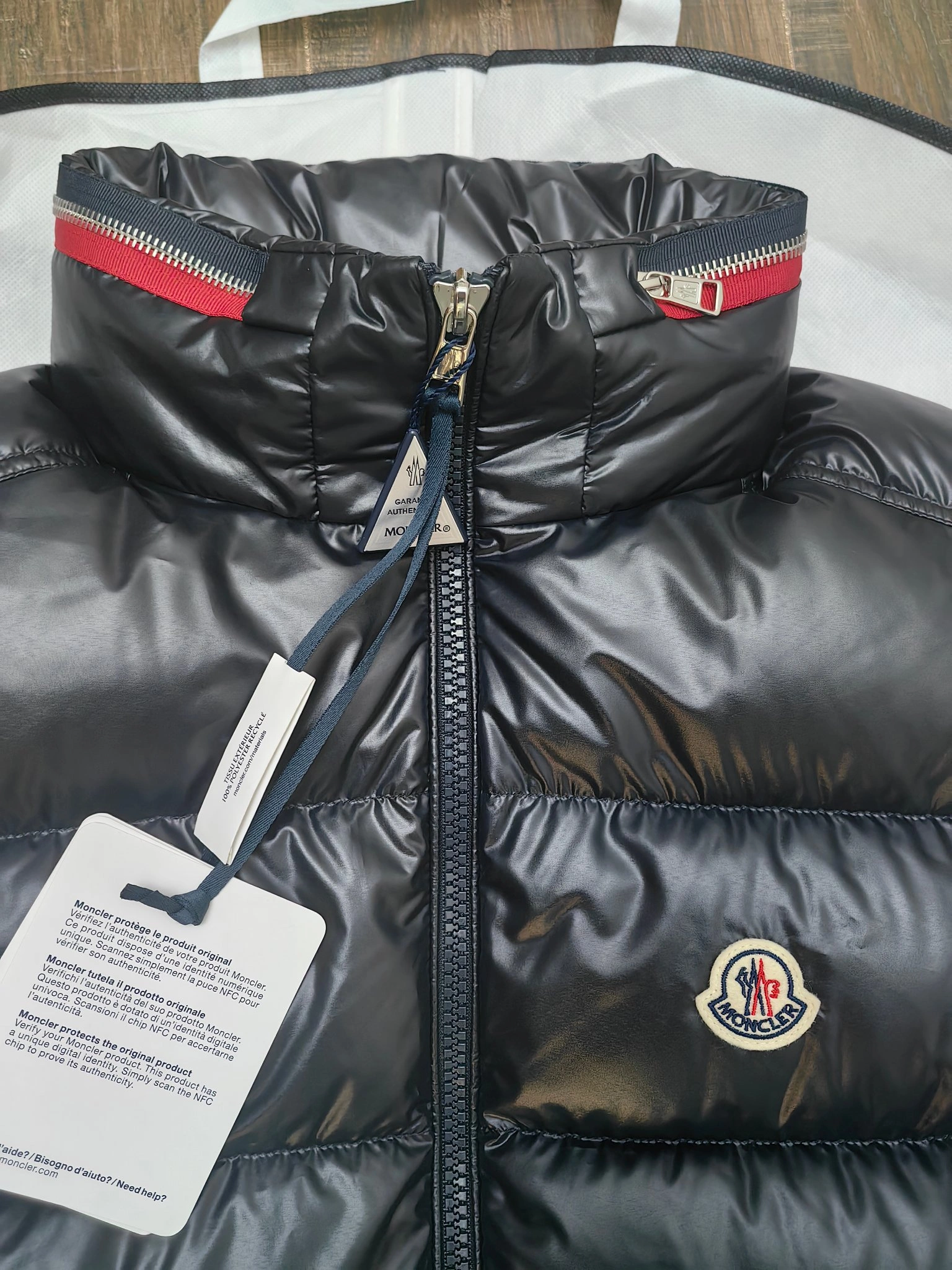 Durable Moncler Down Jackets 146138