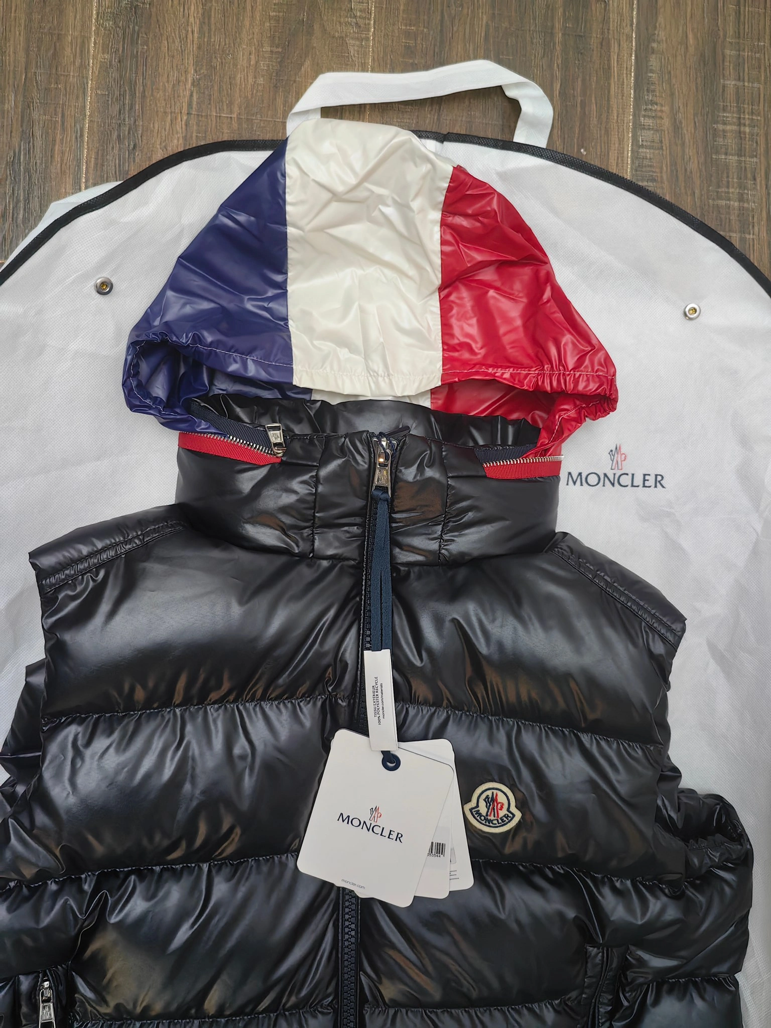 Durable Moncler Down Jackets 146138