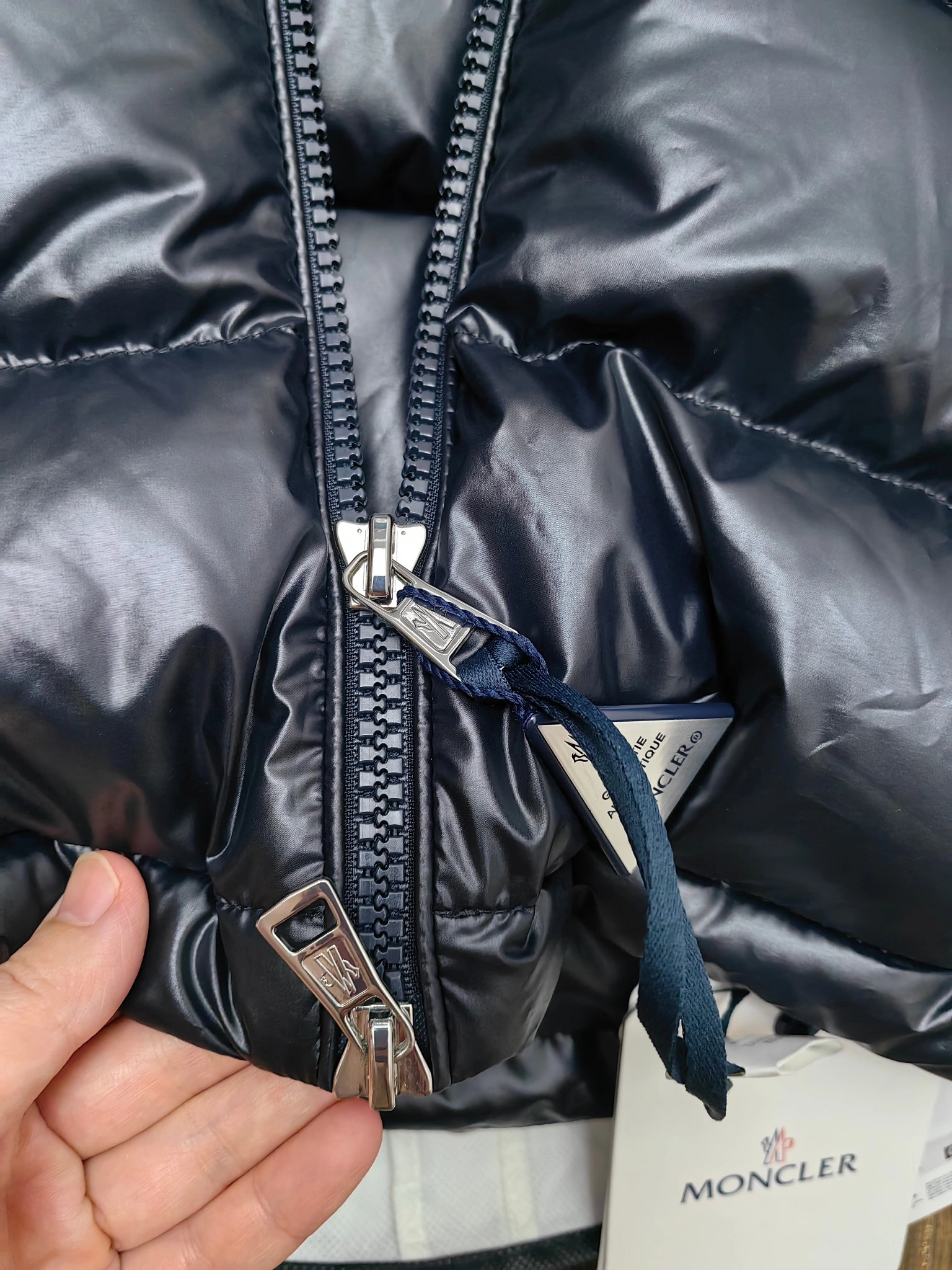 Durable Moncler Down Jackets 146138