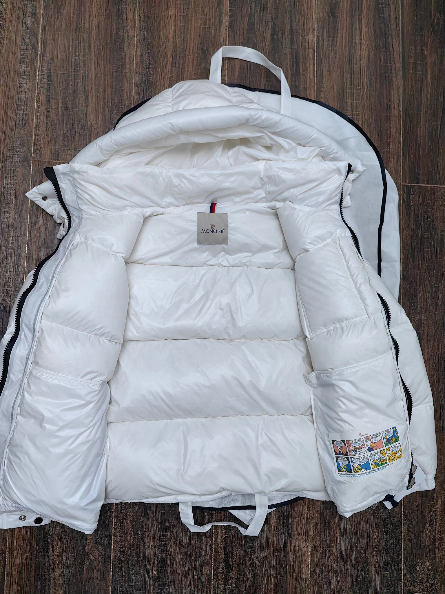 Moncler Down Jackets DailyWear 146144