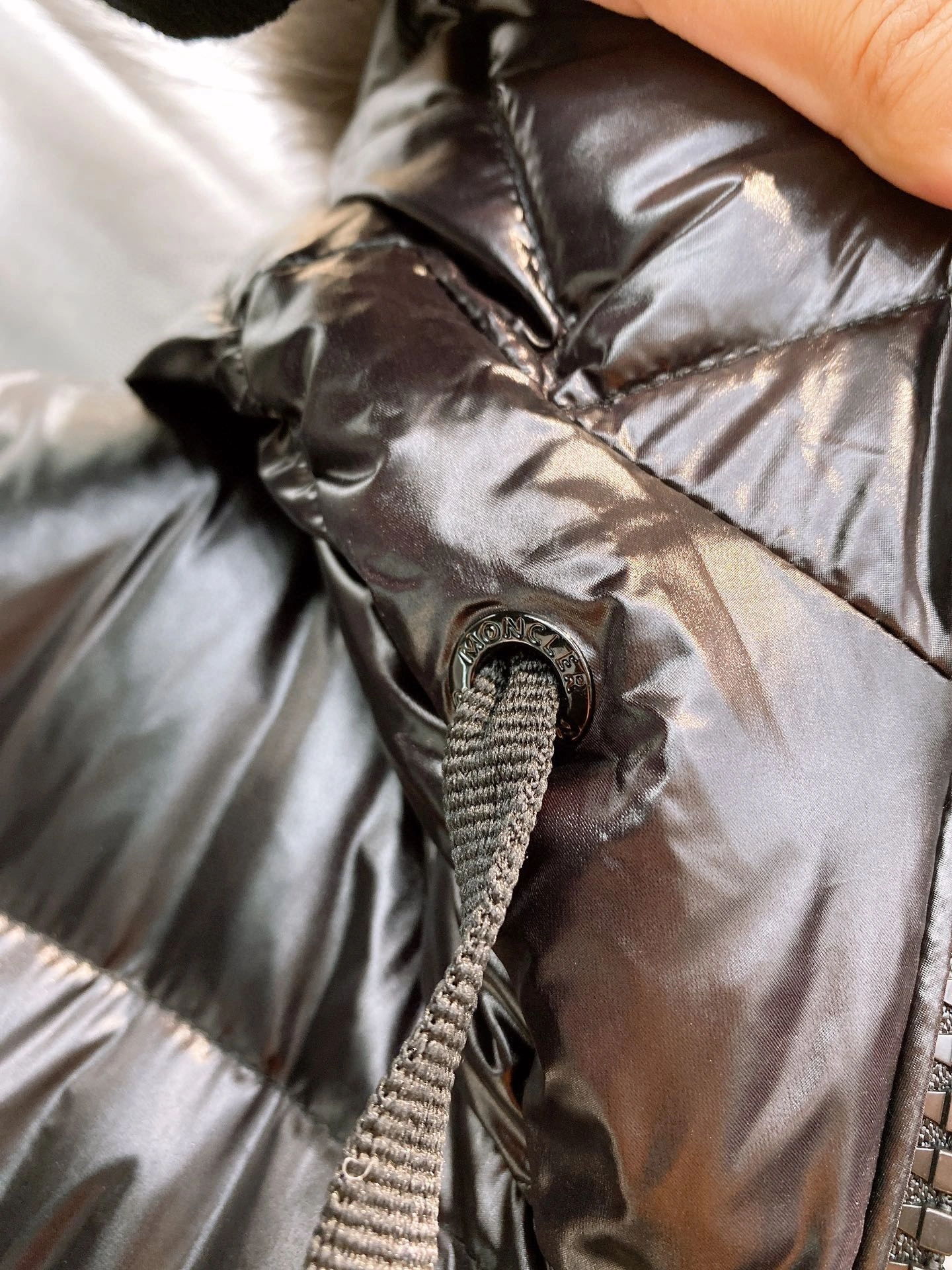 Lightweight Moncler Down Jackets 146106