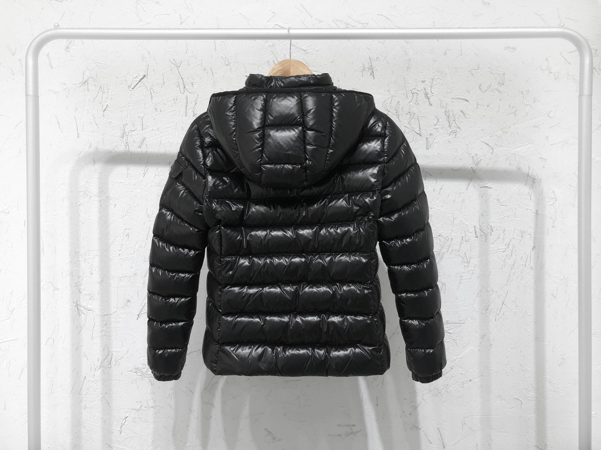 SoftTouch Moncler Down Jackets 146105
