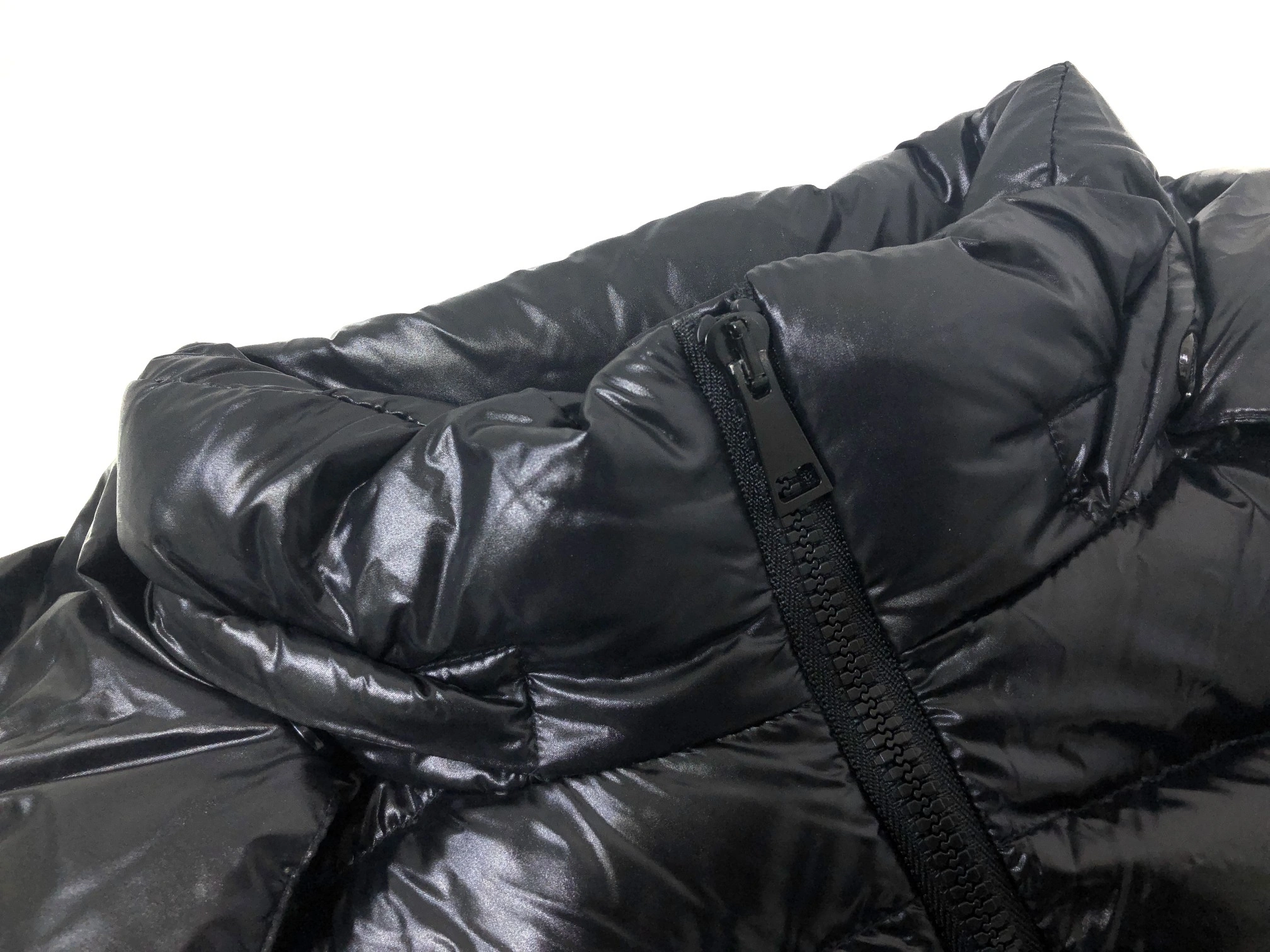 SoftTouch Moncler Down Jackets 146105