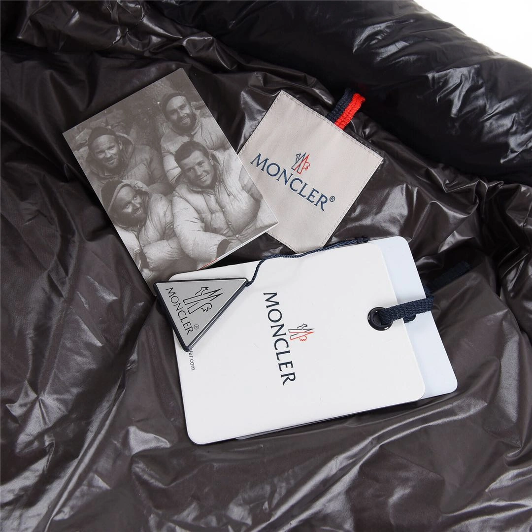 Moncler Down Jackets Tailored 146104
