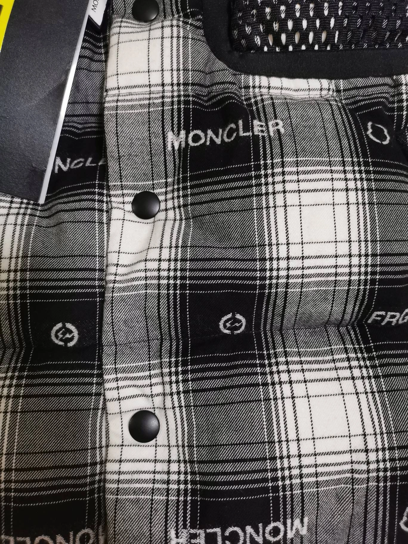 Moncler Down Jackets Popular 146102