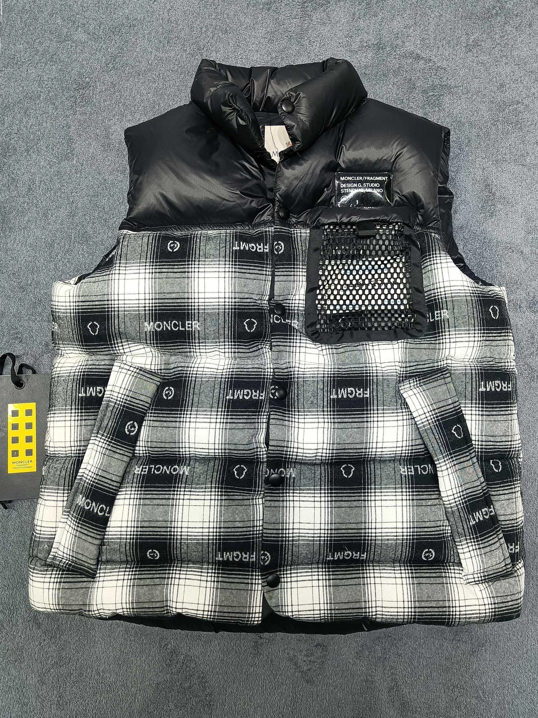 Moncler Down Jackets Casual 146100