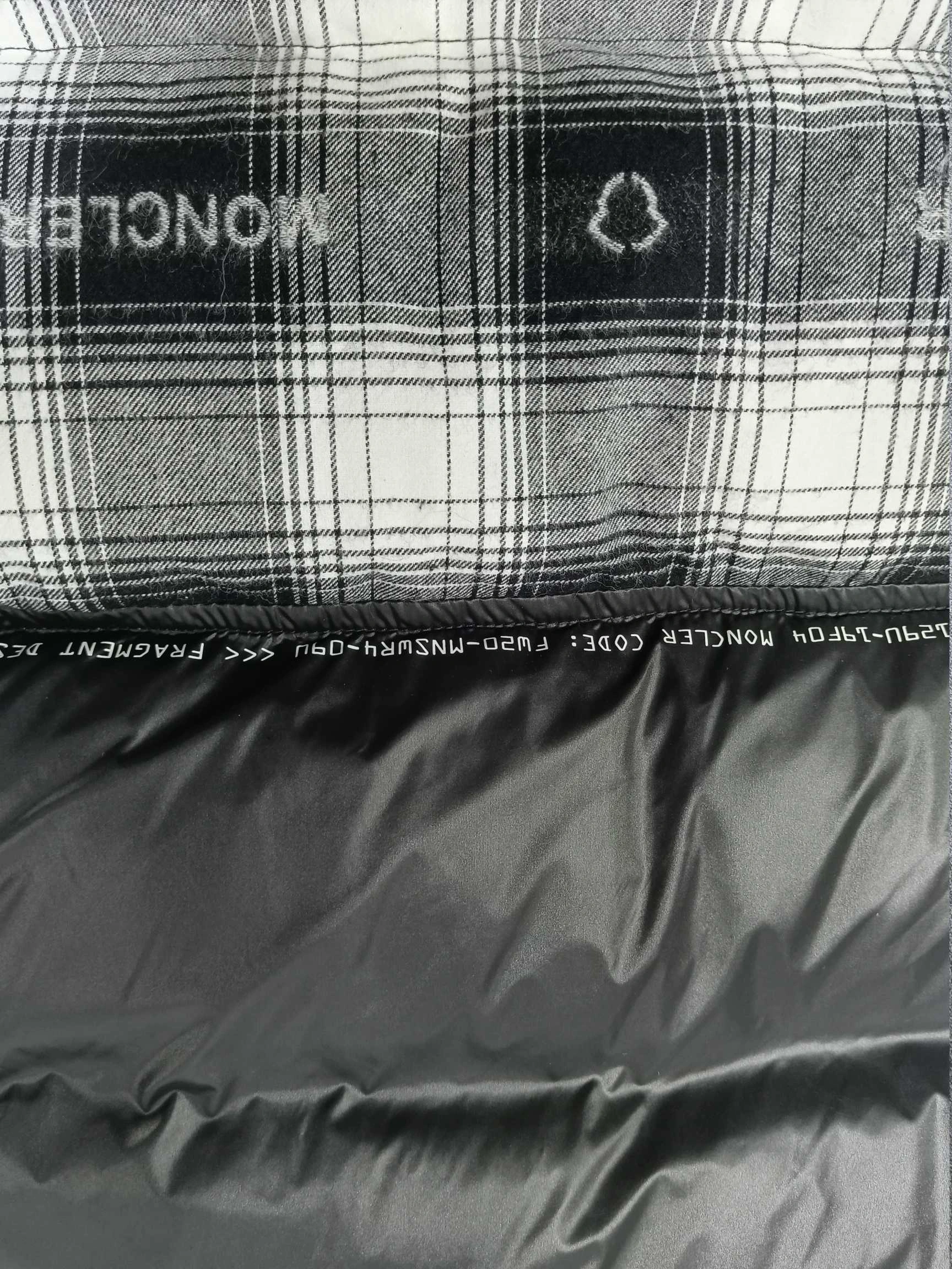 Moncler Down Jackets Casual 146100