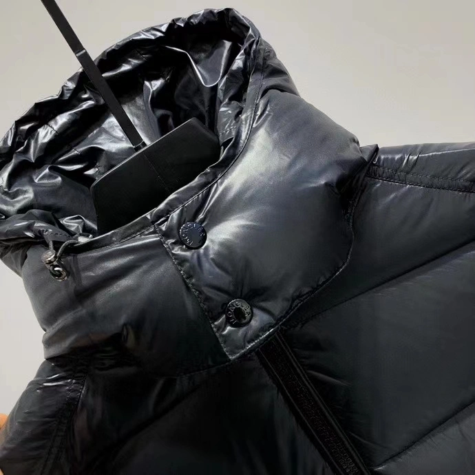 EyeCatching Moncler Down Jackets 146088