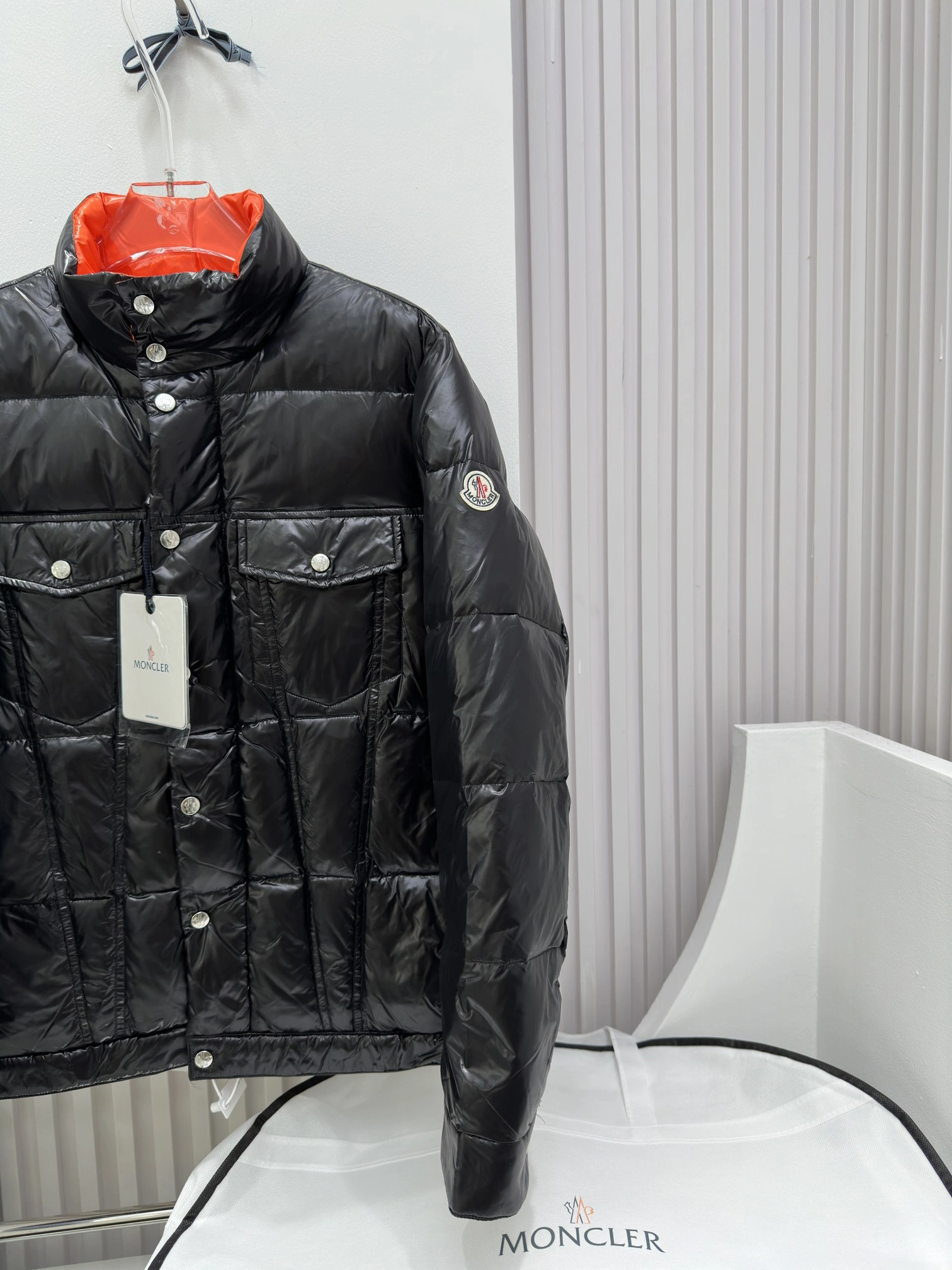 Classic Moncler Down Jackets 146101