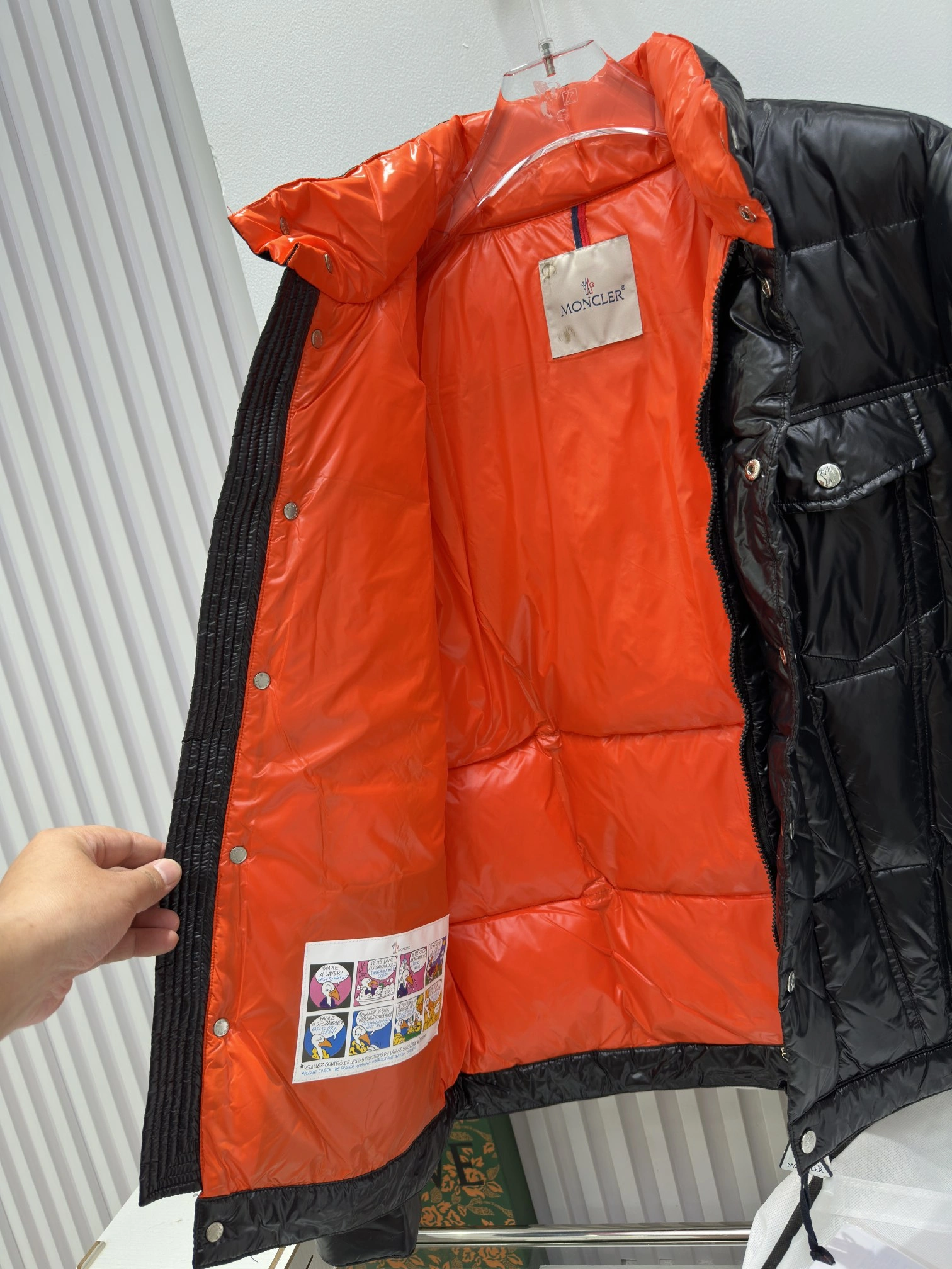Classic Moncler Down Jackets 146101