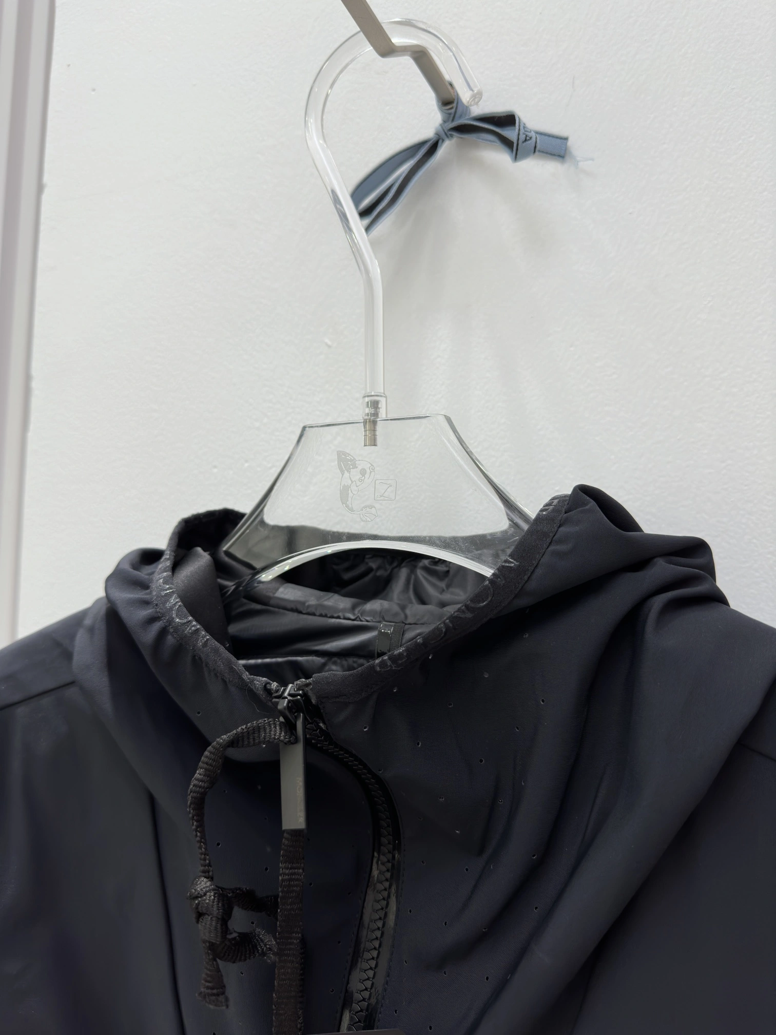 Moncler Down Jackets Minimalist 146094