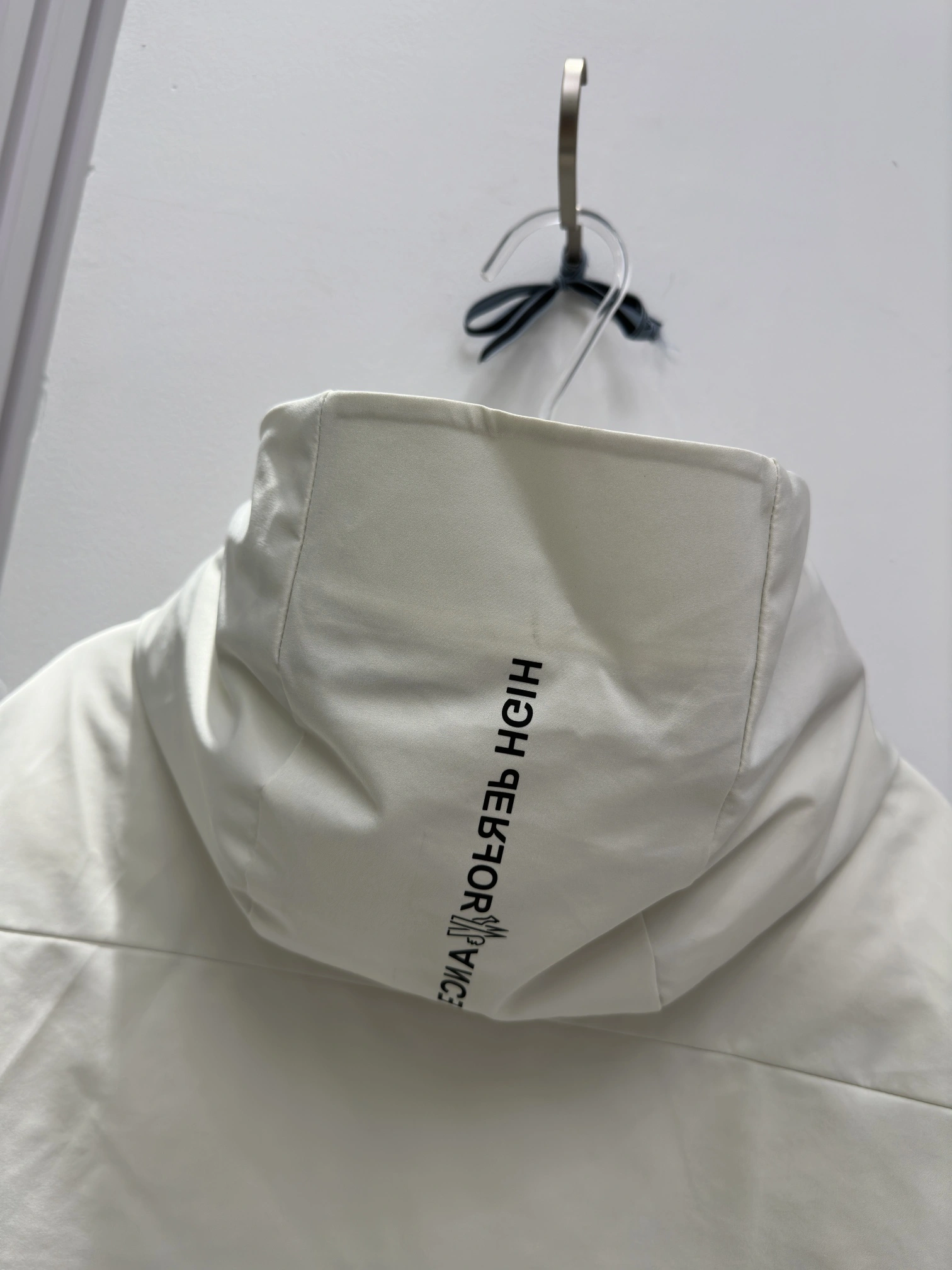 Lightweight Moncler Down Jackets 146097