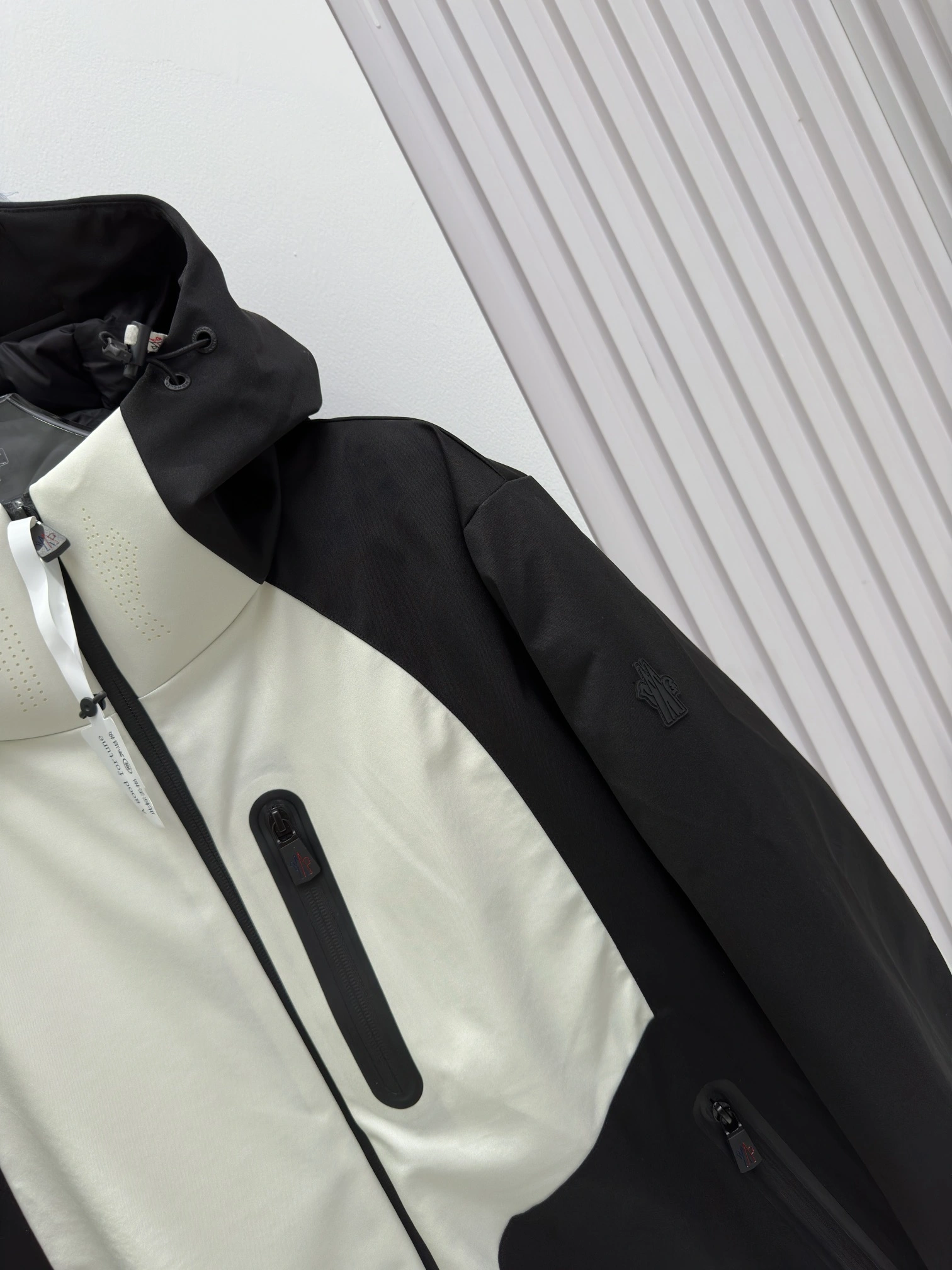 Moncler Down Jackets GoodFit 146091
