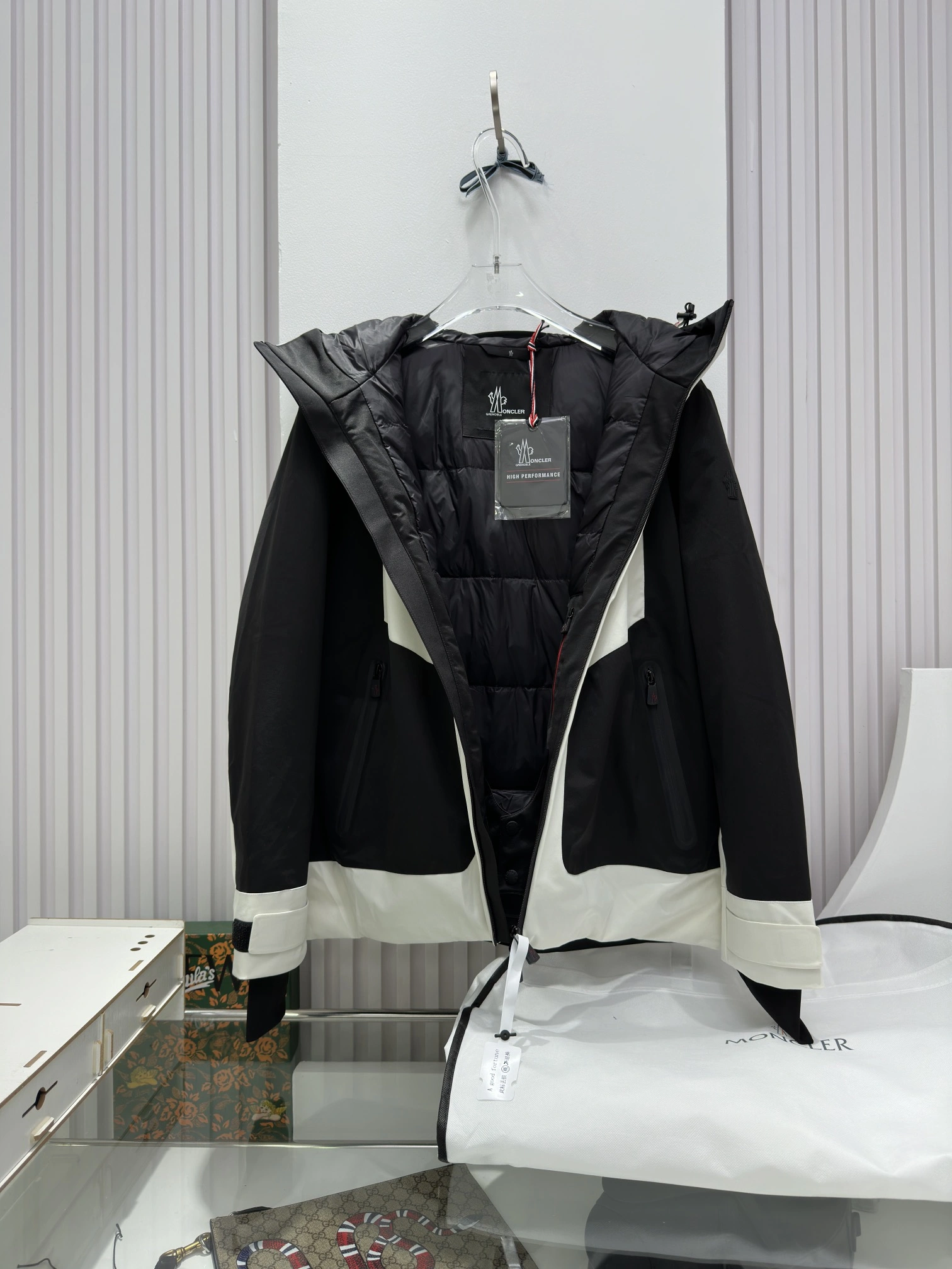 Moncler Down Jackets GoodFit 146091