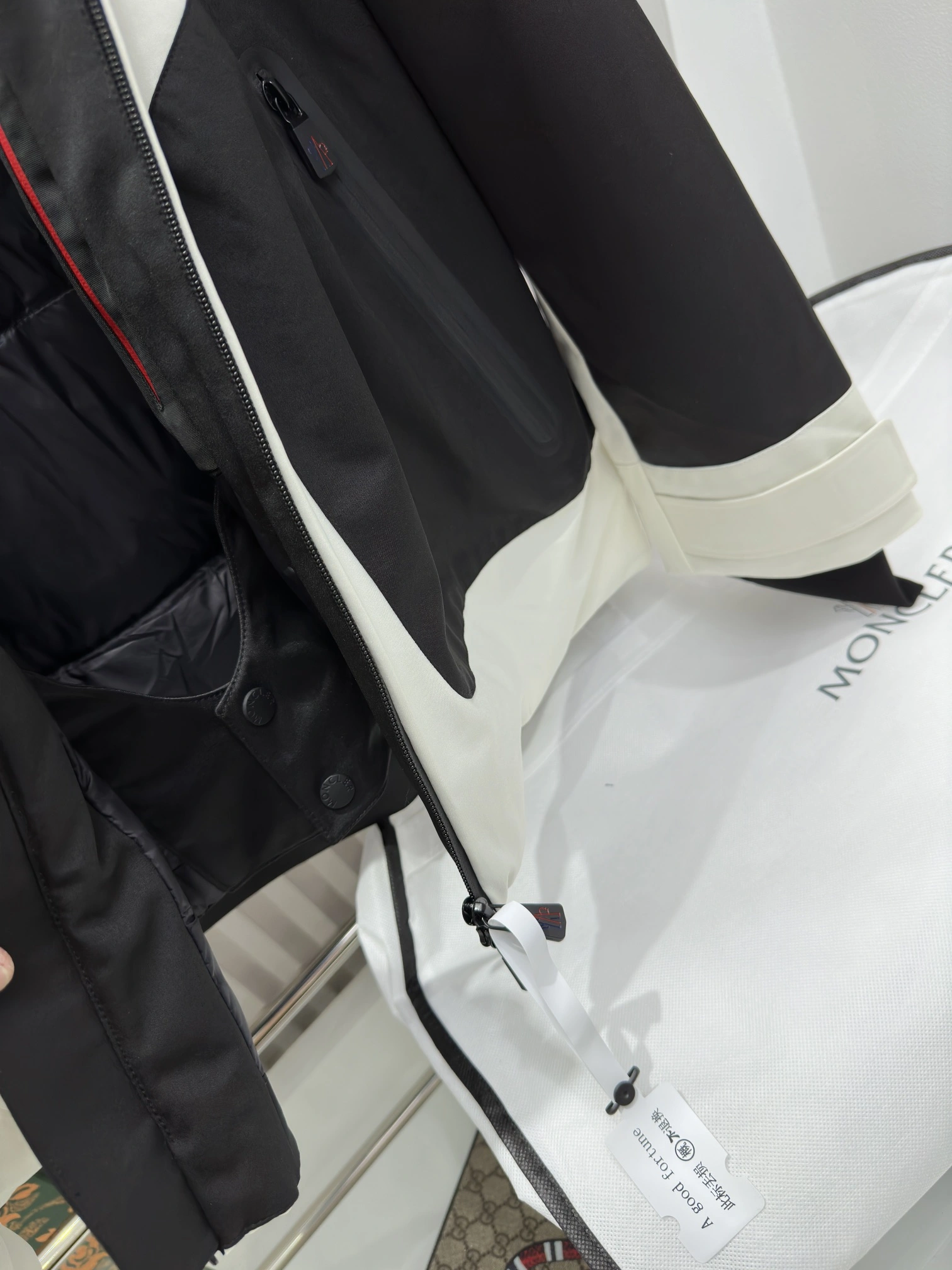 Moncler Down Jackets GoodFit 146091