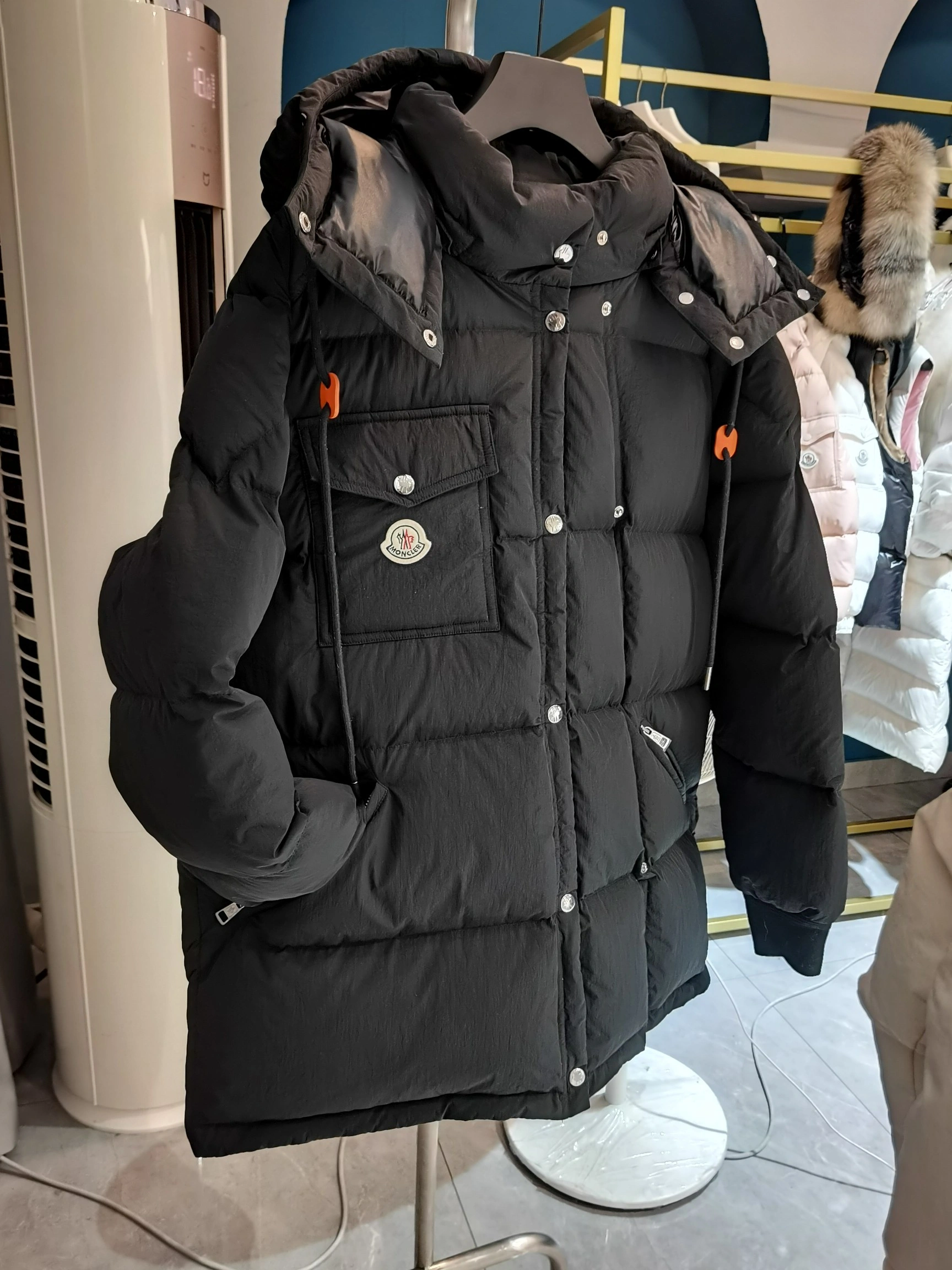 Moncler Down Jackets ModernLook 146099