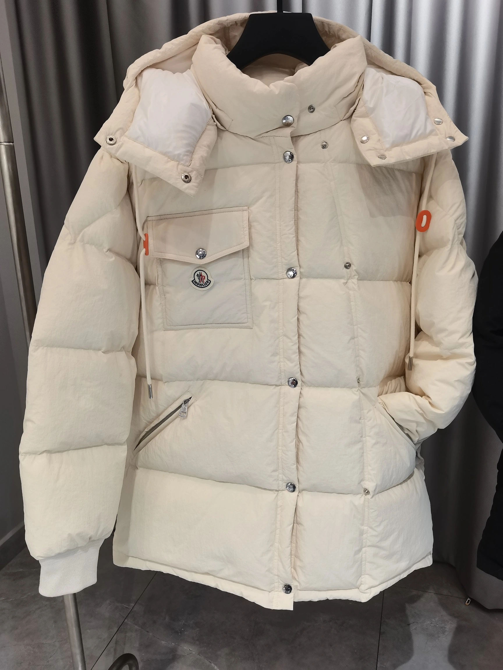 Moncler Down Jackets ModernLook 146099