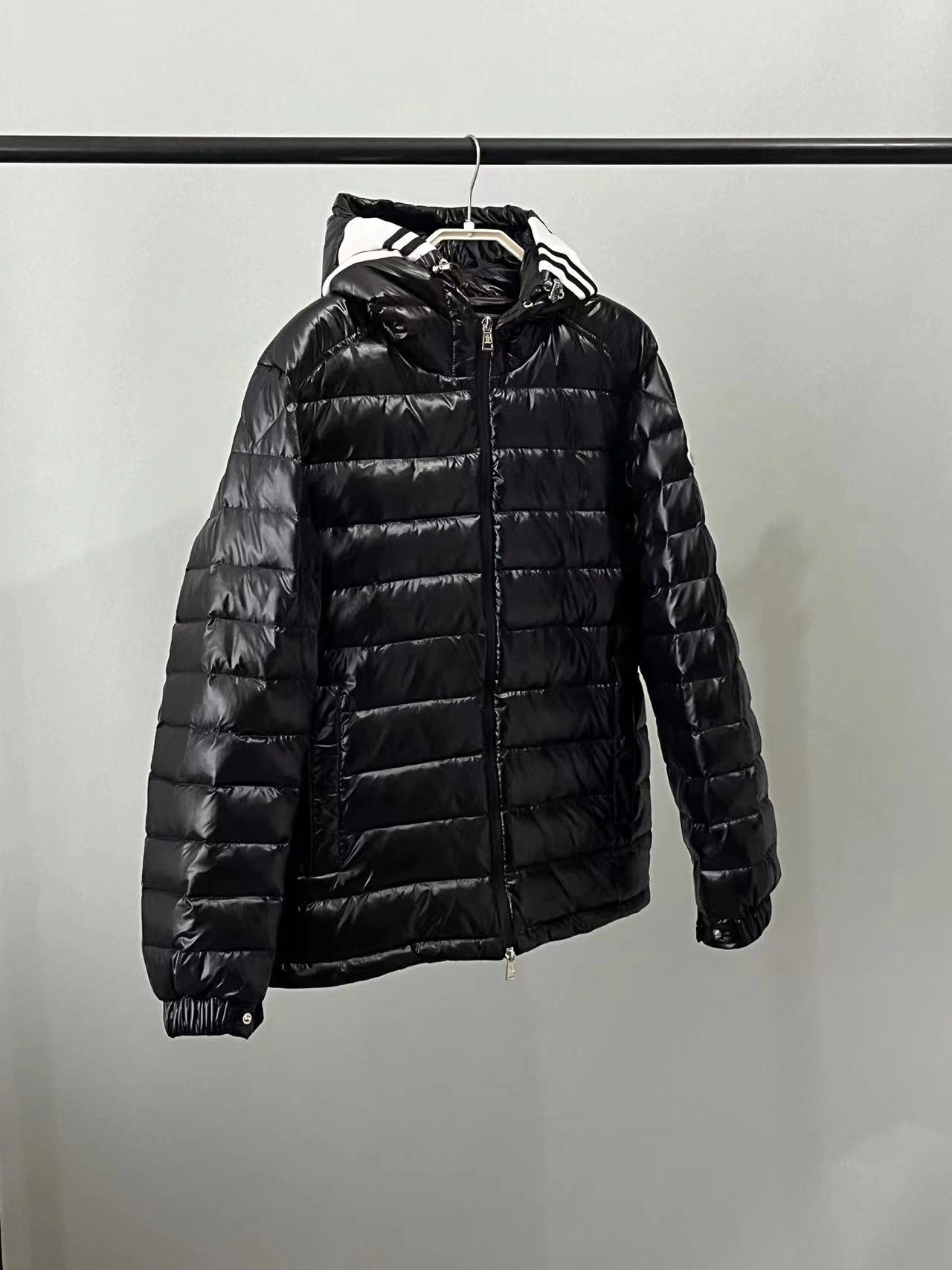 Moncler Down Jackets Unisex 146093