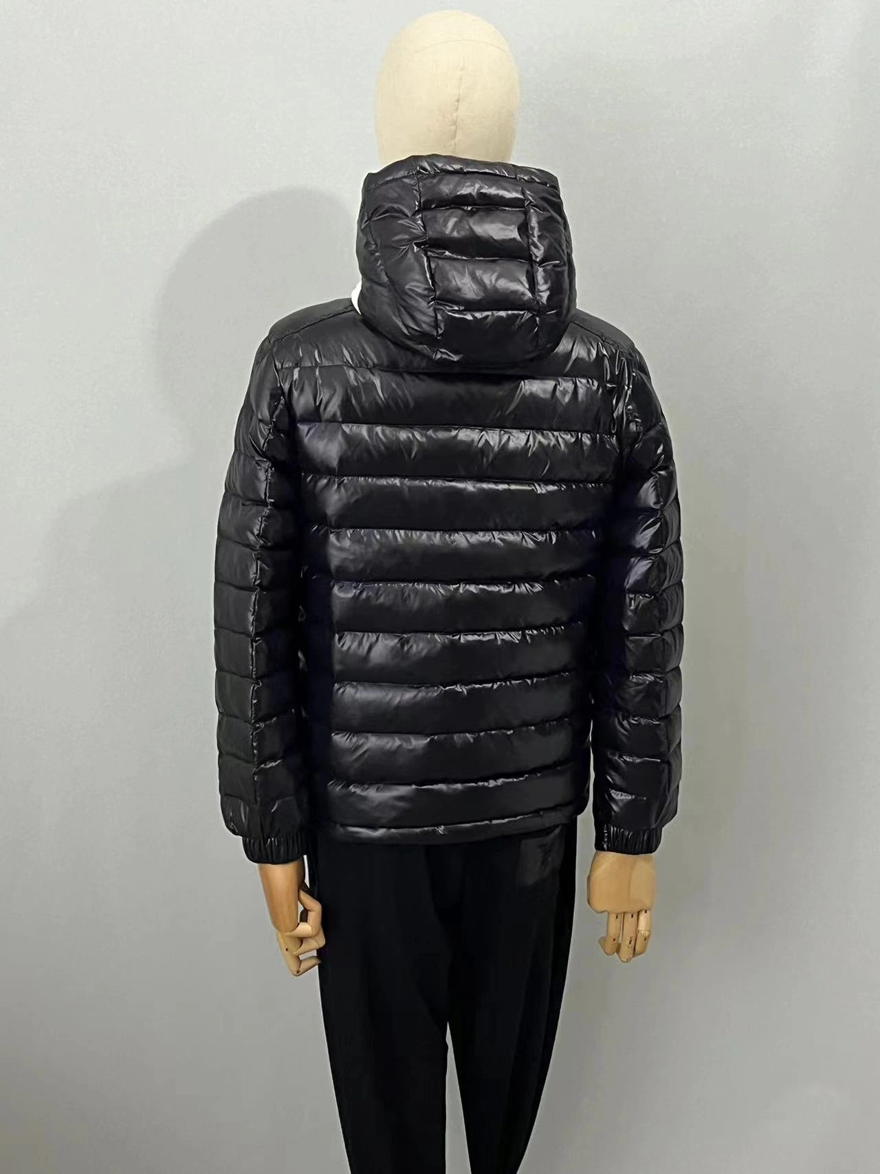 Moncler Down Jackets Unisex 146093