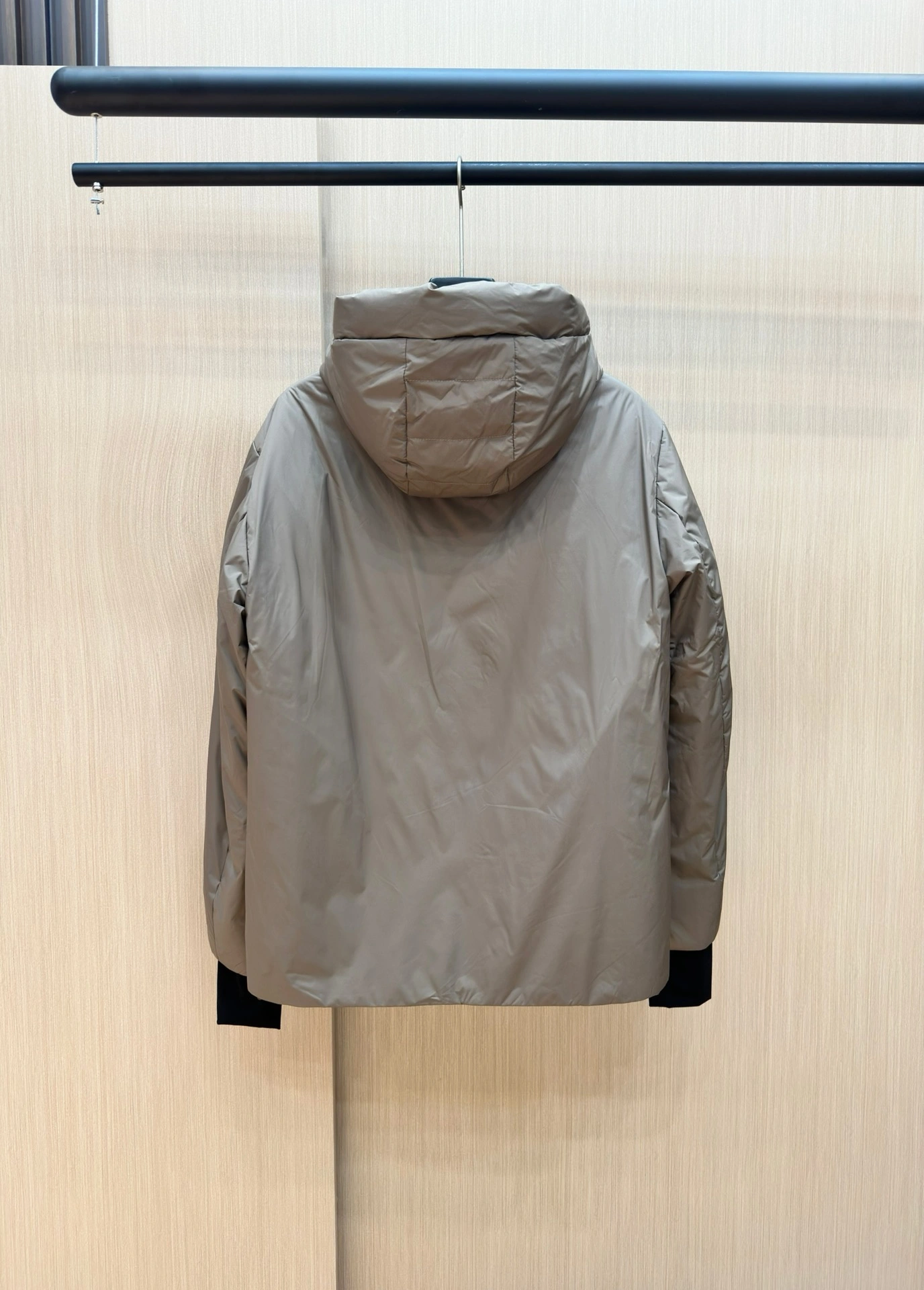 Durable Moncler Down Jackets 146082