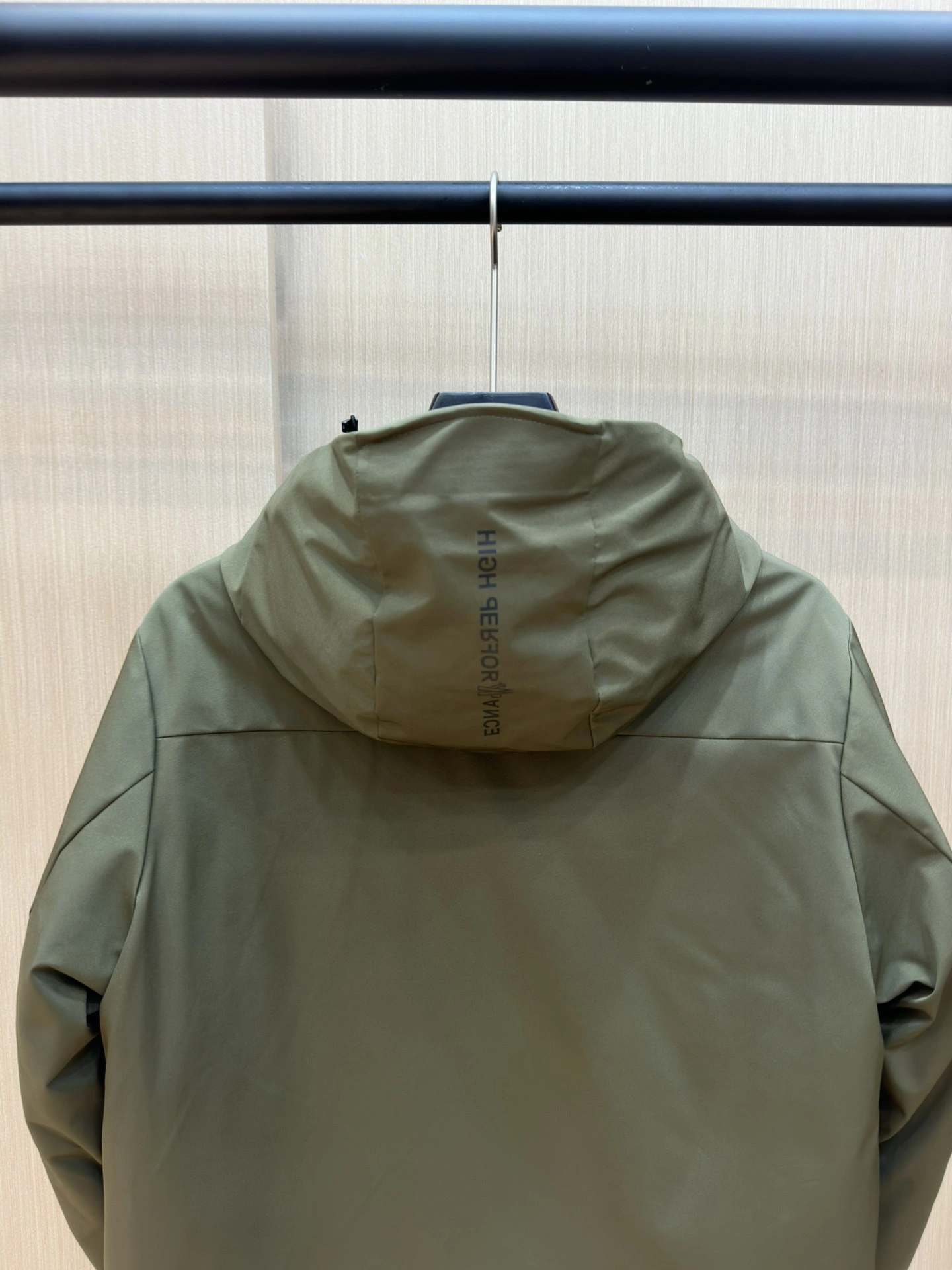 Moncler Down Jackets TechFriendly 146086