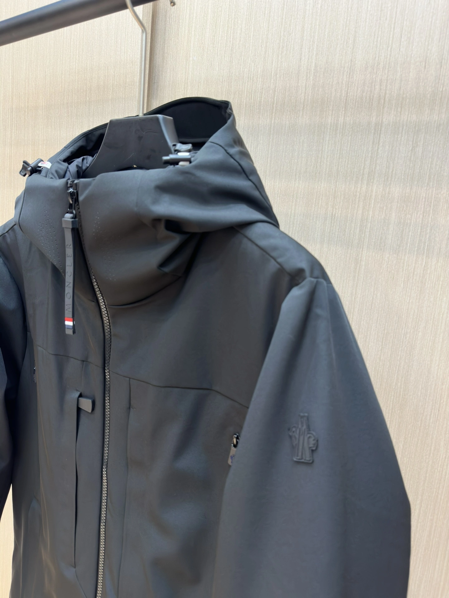 FlexibleFit Moncler Down Jackets 146083