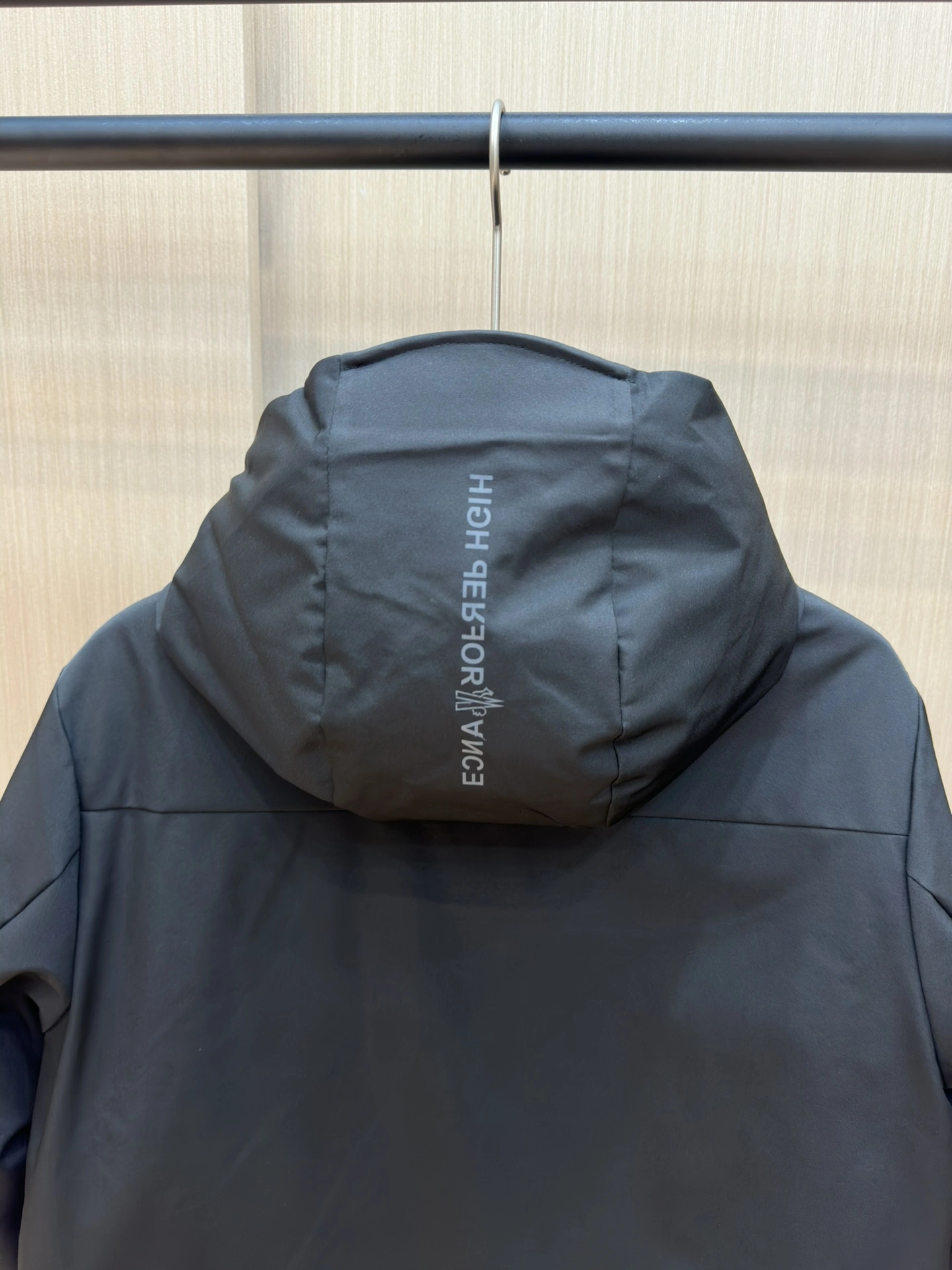 FlexibleFit Moncler Down Jackets 146083