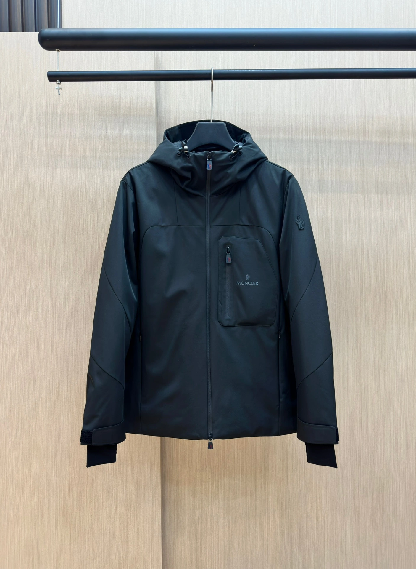 Moncler Down Jackets Fashionable 146078