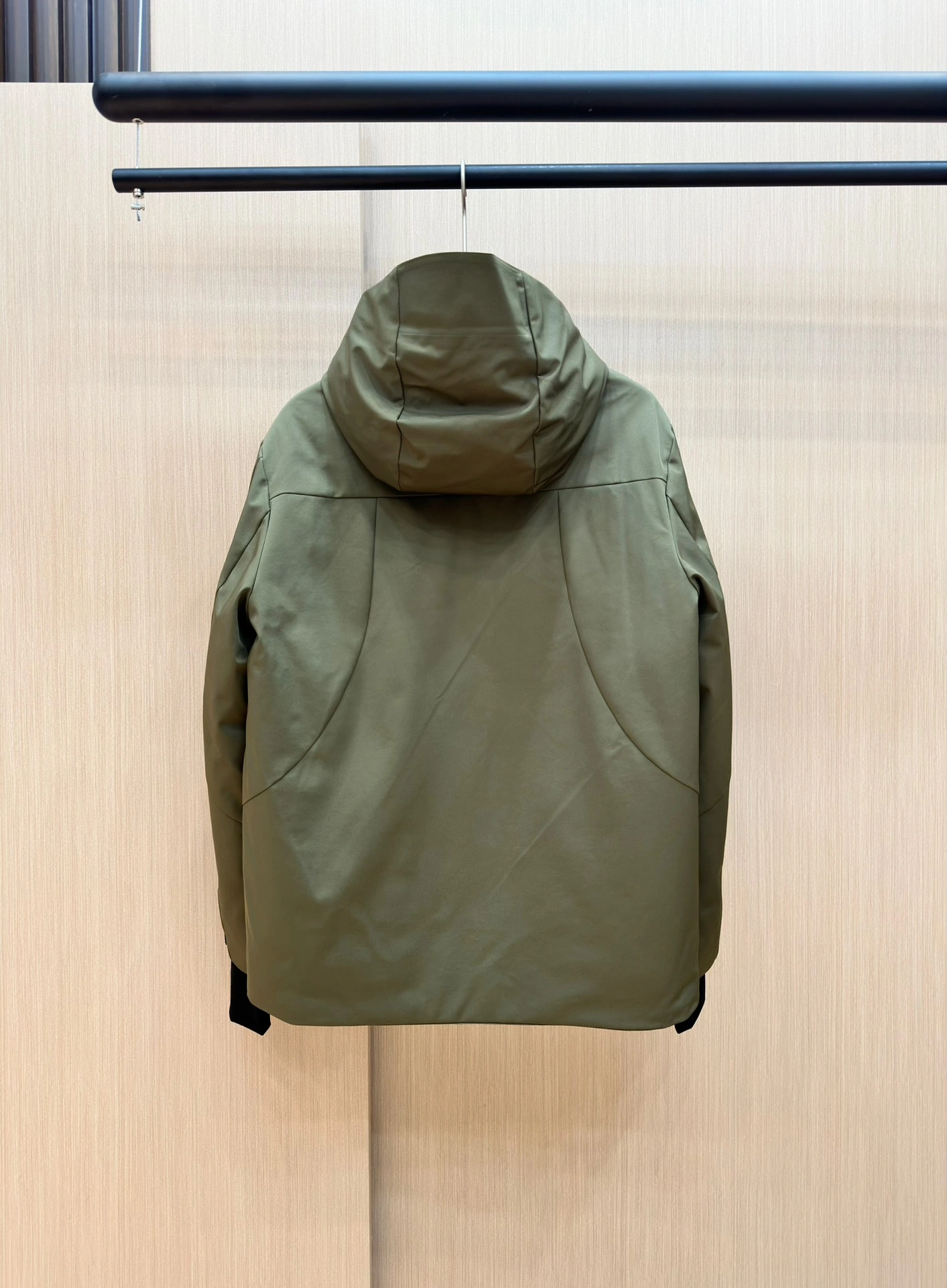 Moncler Down Jackets Sporty 146075