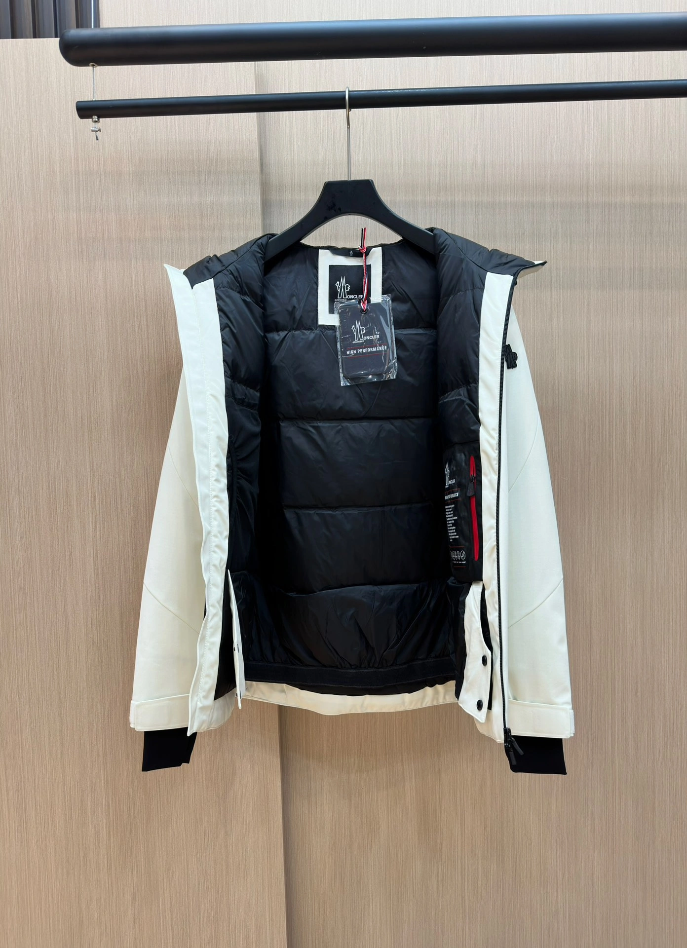 Lightweight Moncler Down Jackets 146072
