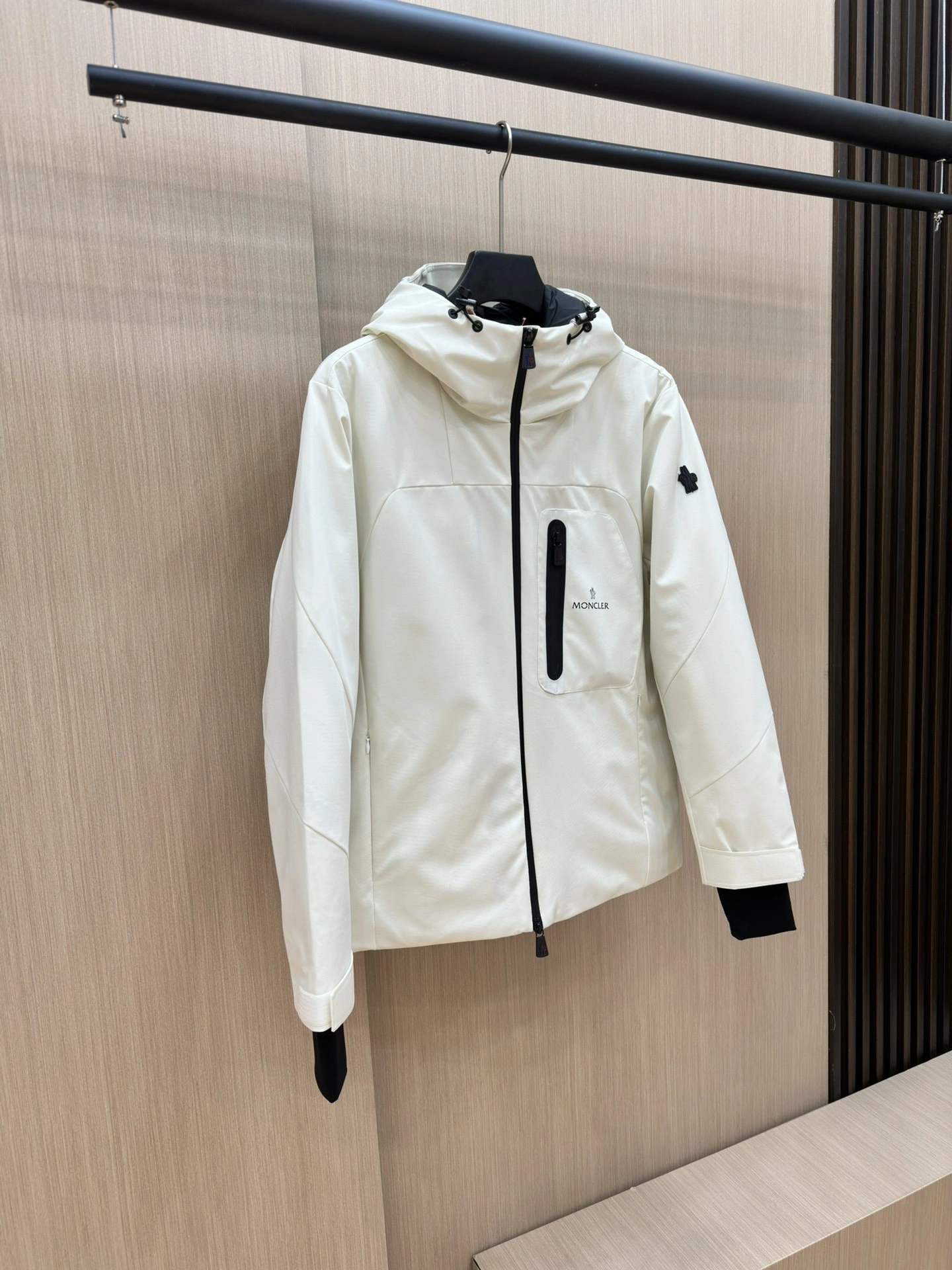 Lightweight Moncler Down Jackets 146072