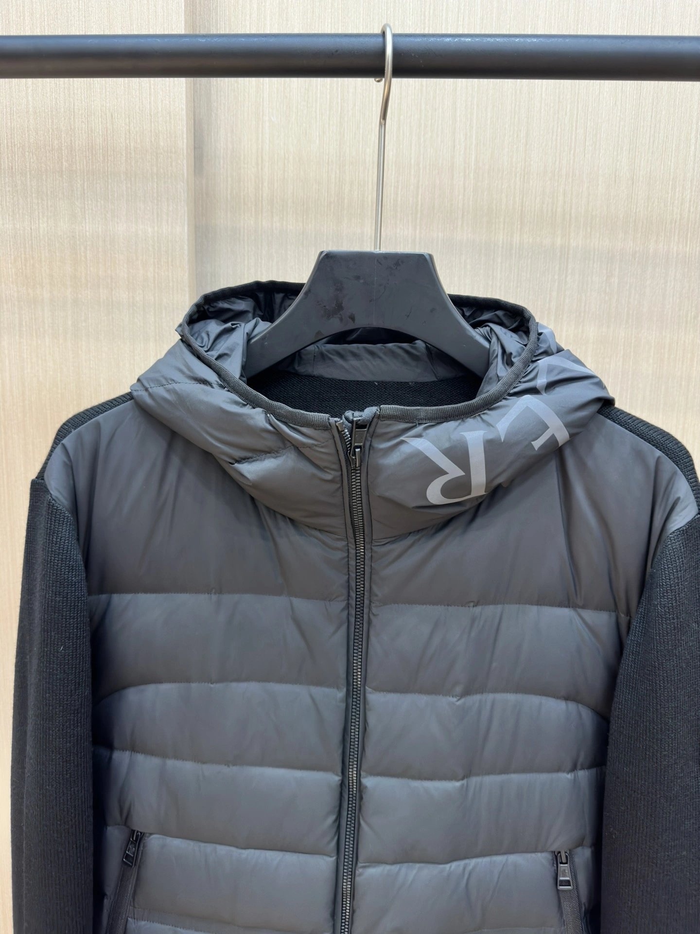 Moncler Down Jackets TravelReady 146079