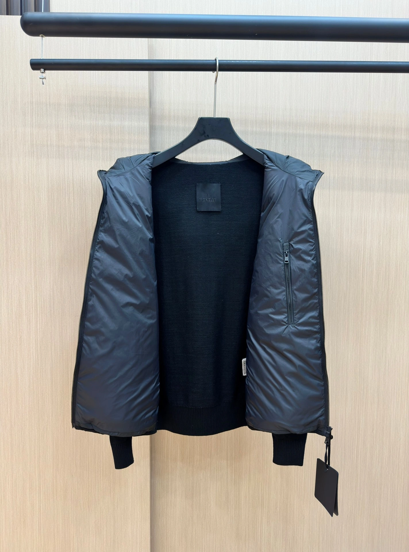 Moncler Down Jackets TravelReady 146079