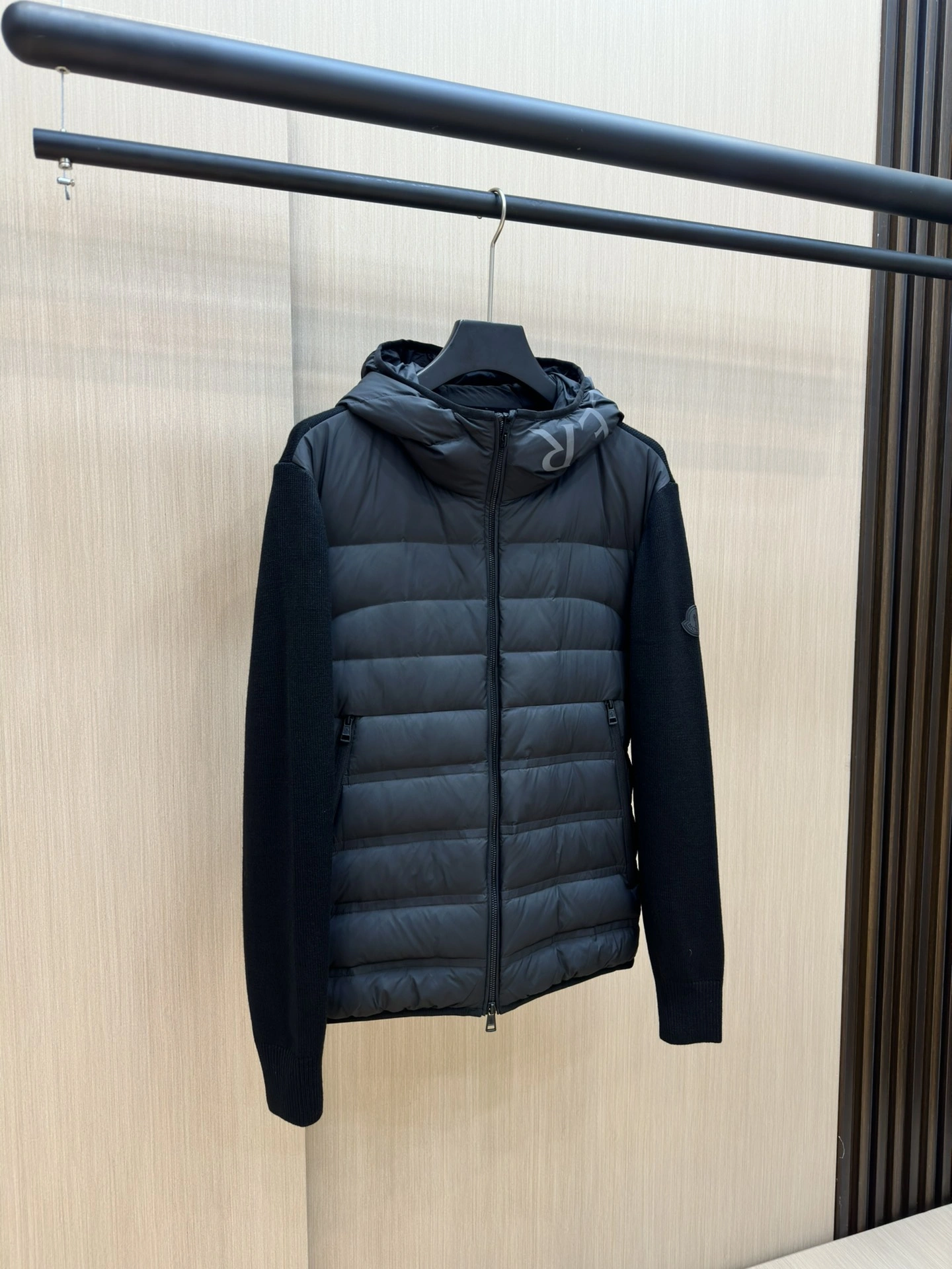 Moncler Down Jackets TravelReady 146079