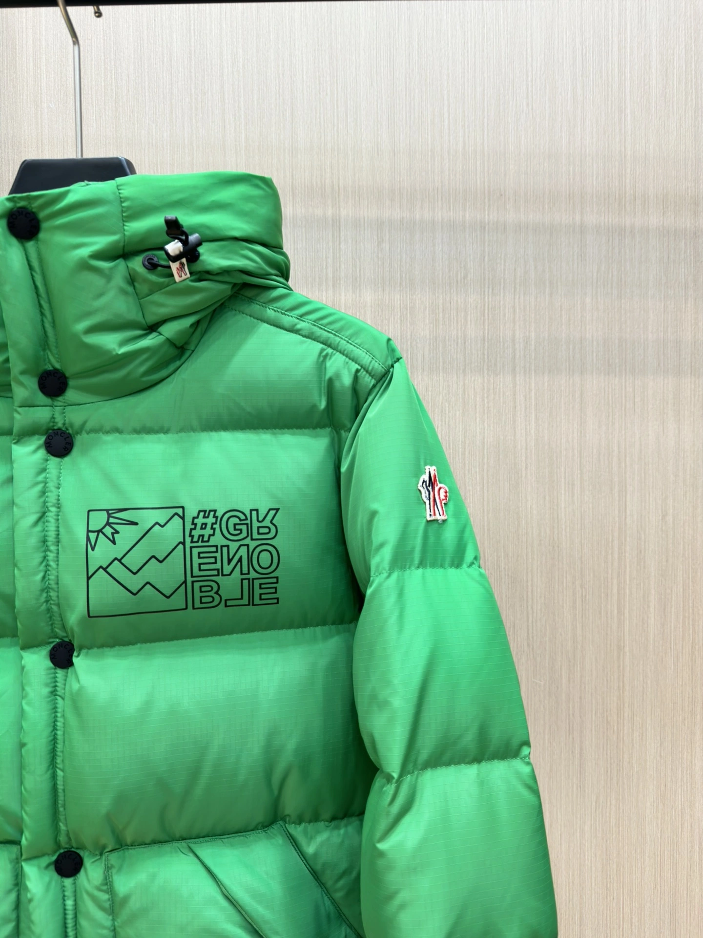 Upgraded Moncler Down Jackets 146085