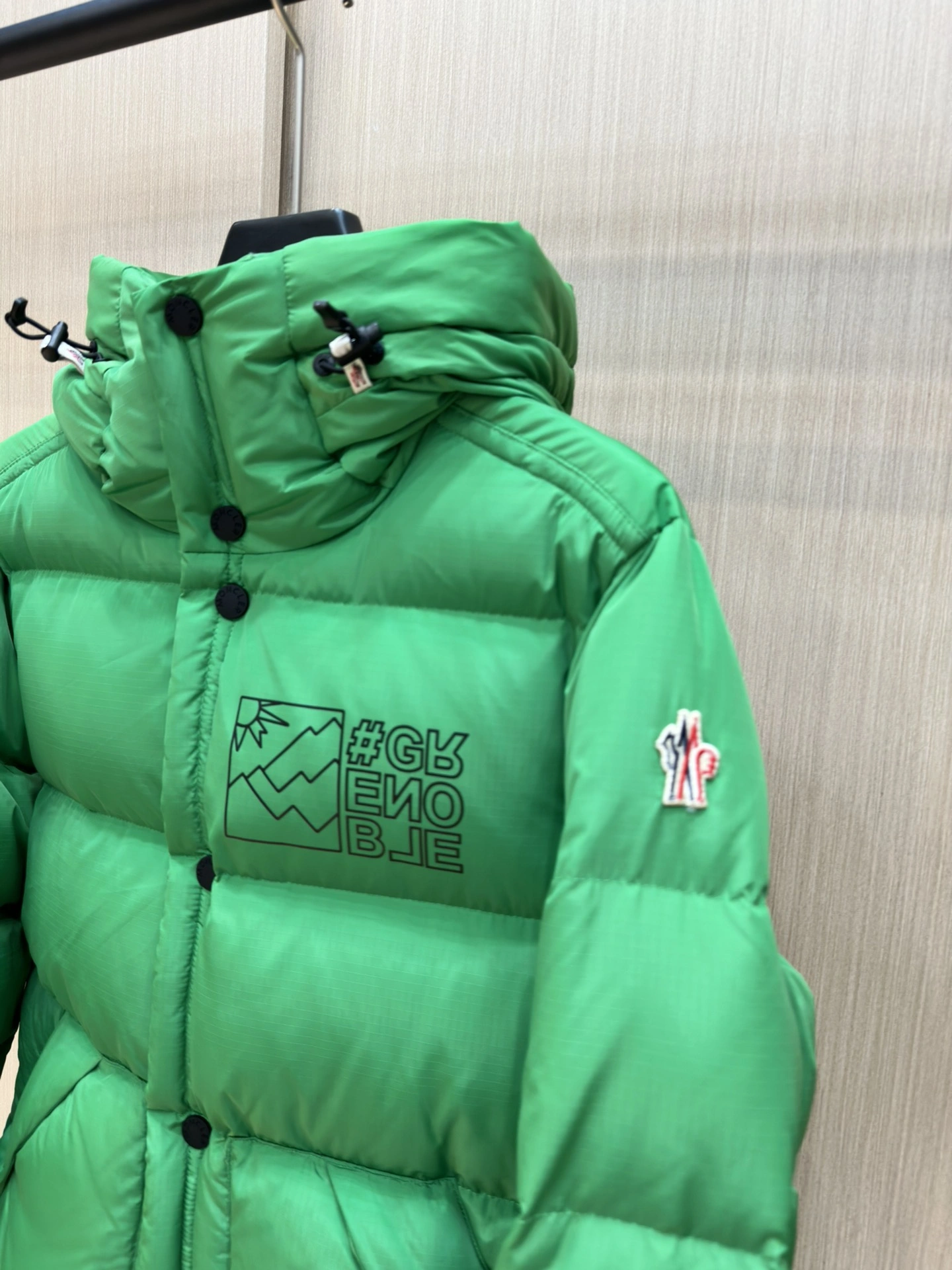 Upgraded Moncler Down Jackets 146085