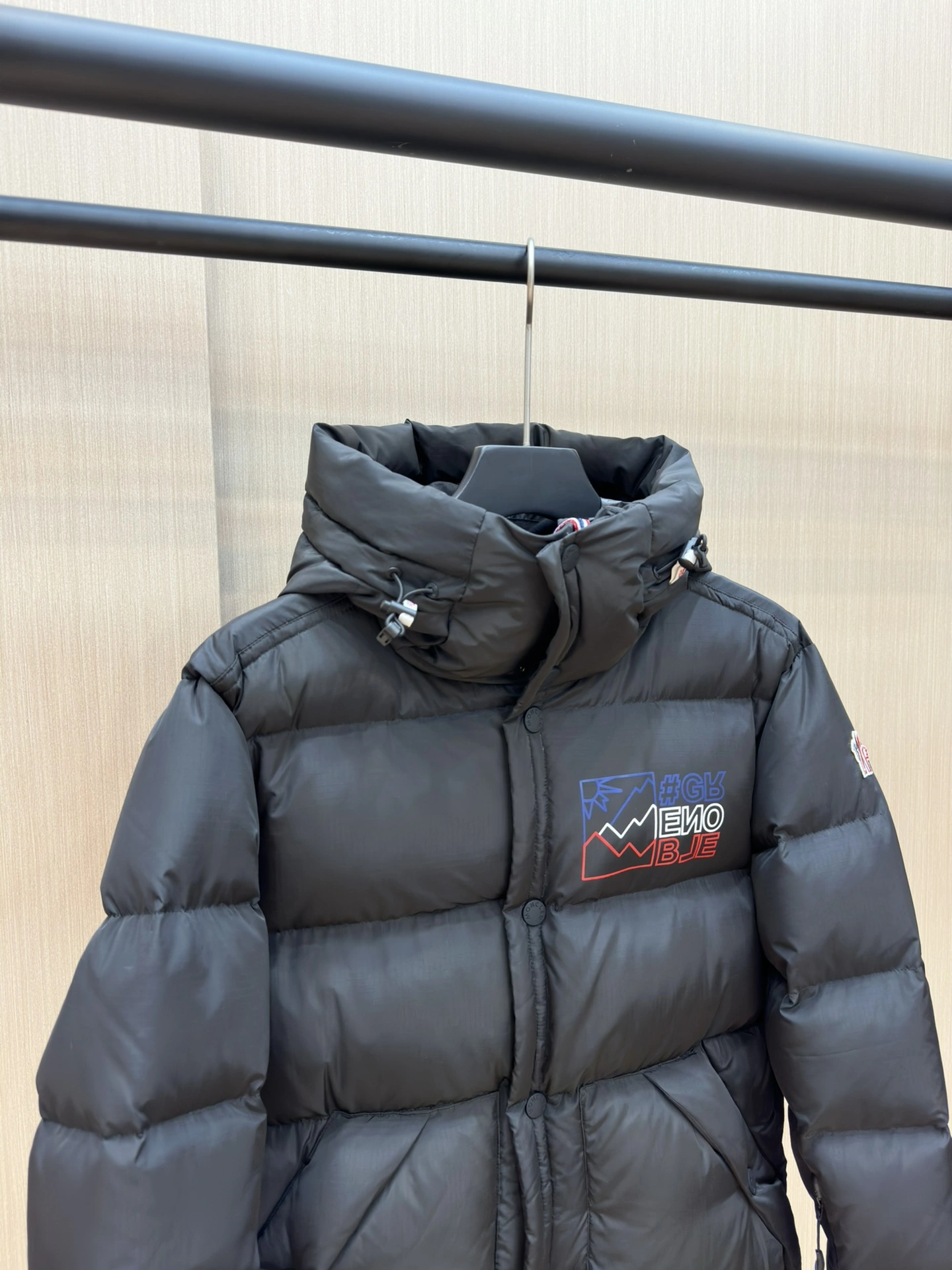 Flexible Moncler Down Jackets 146074
