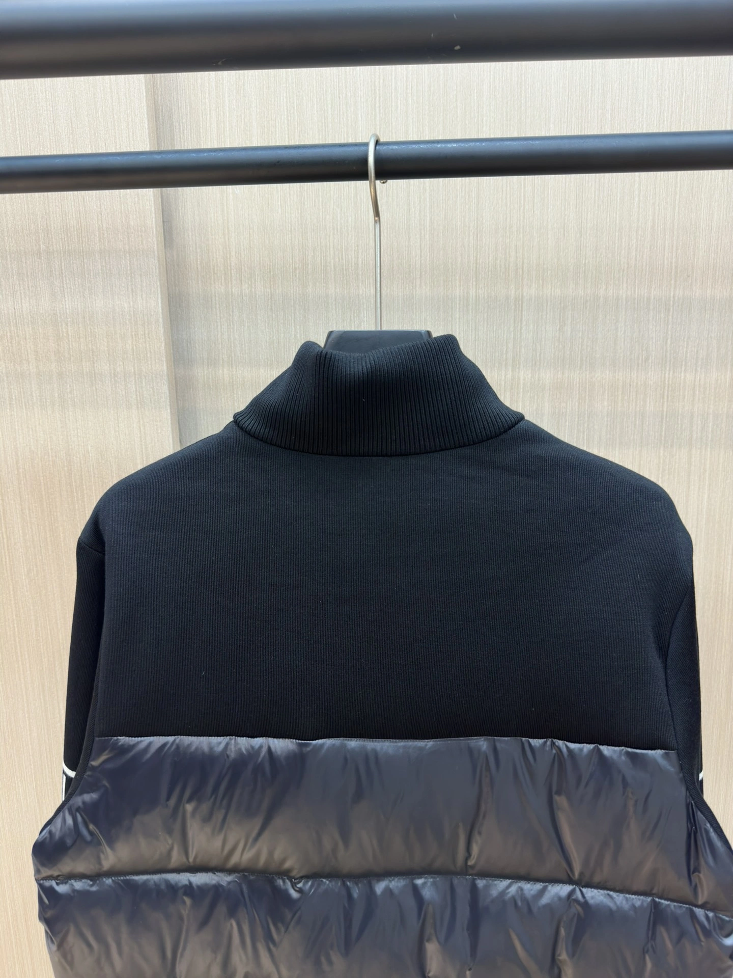 Practical Moncler Down Jackets 146076
