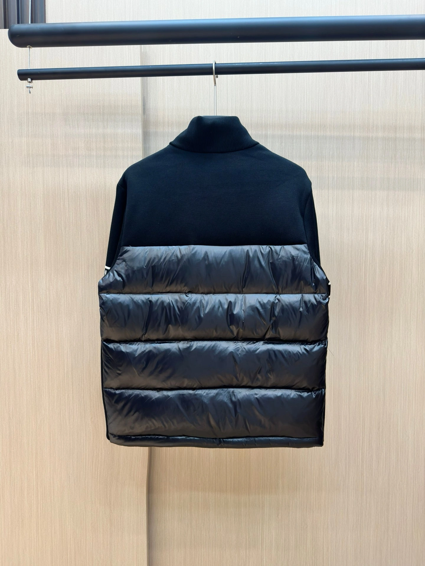 Practical Moncler Down Jackets 146076