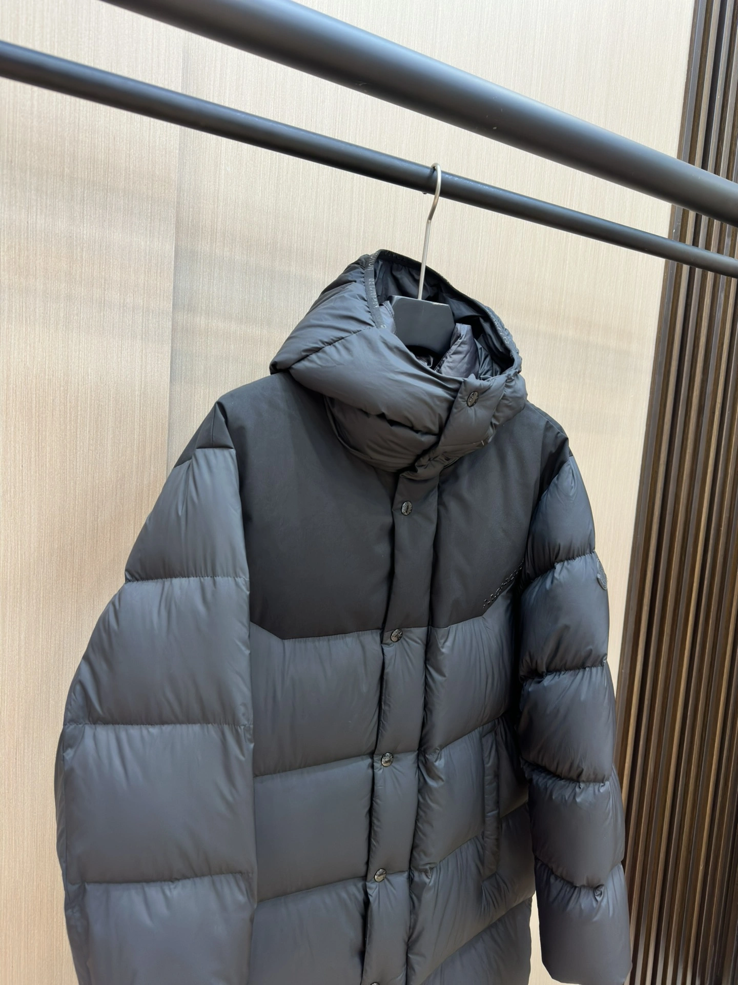 Moncler Down Jackets Unisex 146069